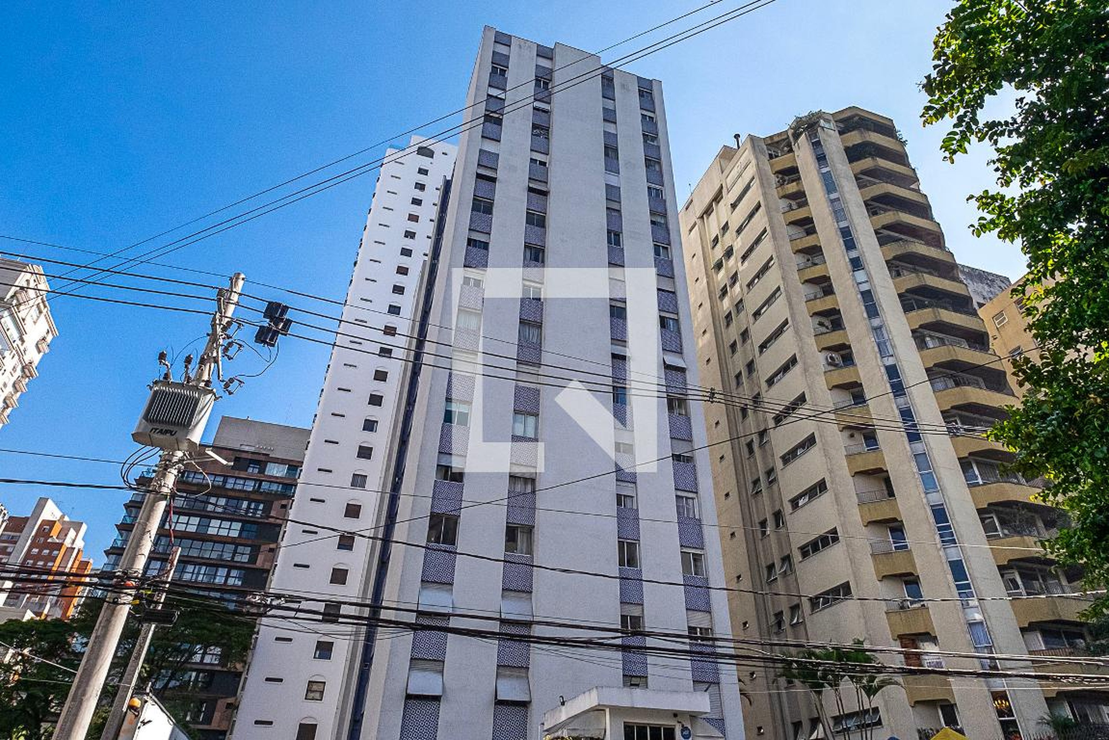 Fachada Condomínio em Rua Barão Rio Branco, 1516