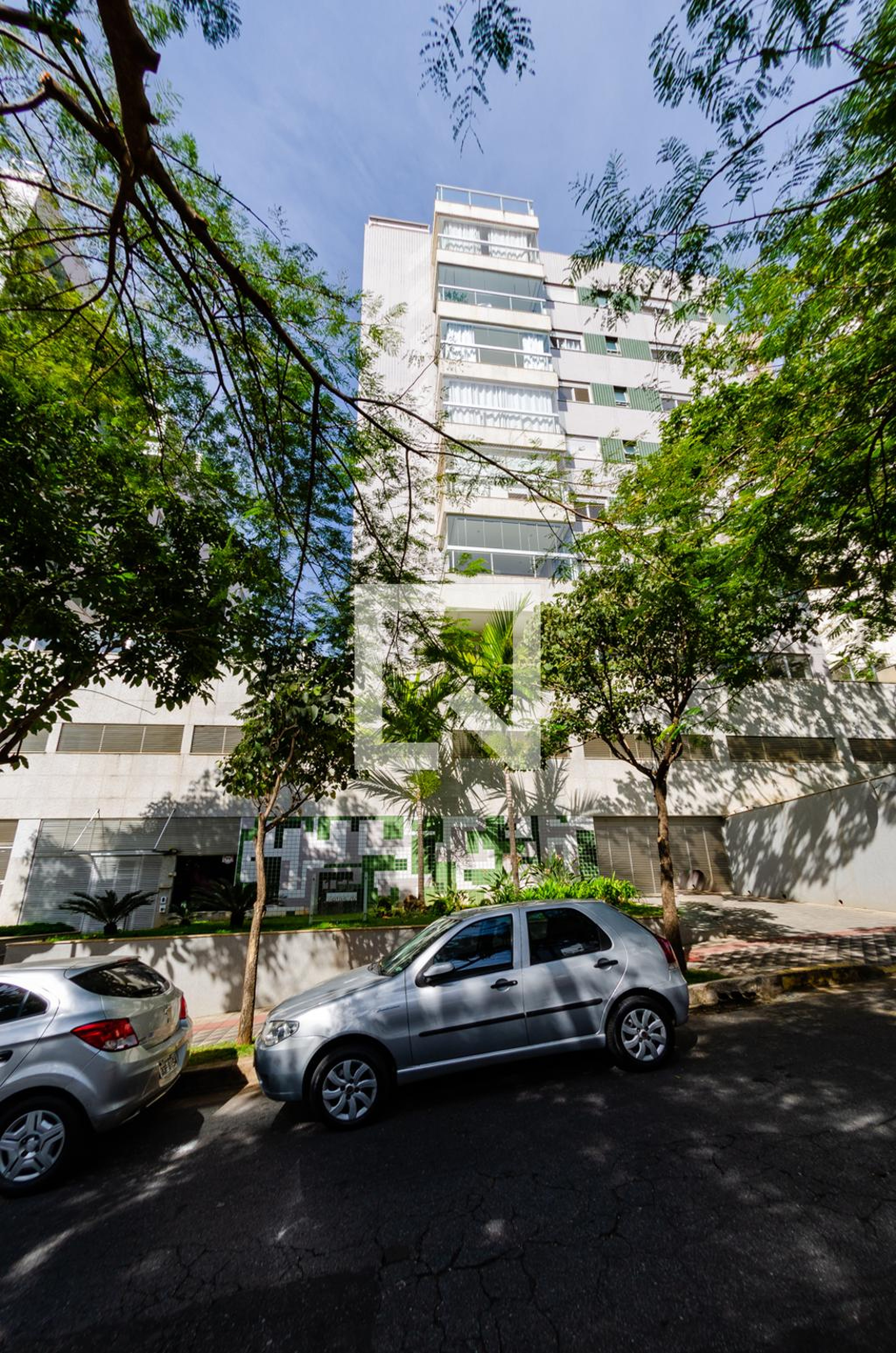 Fachada Condomínio em Rua Fábio Couri, 515