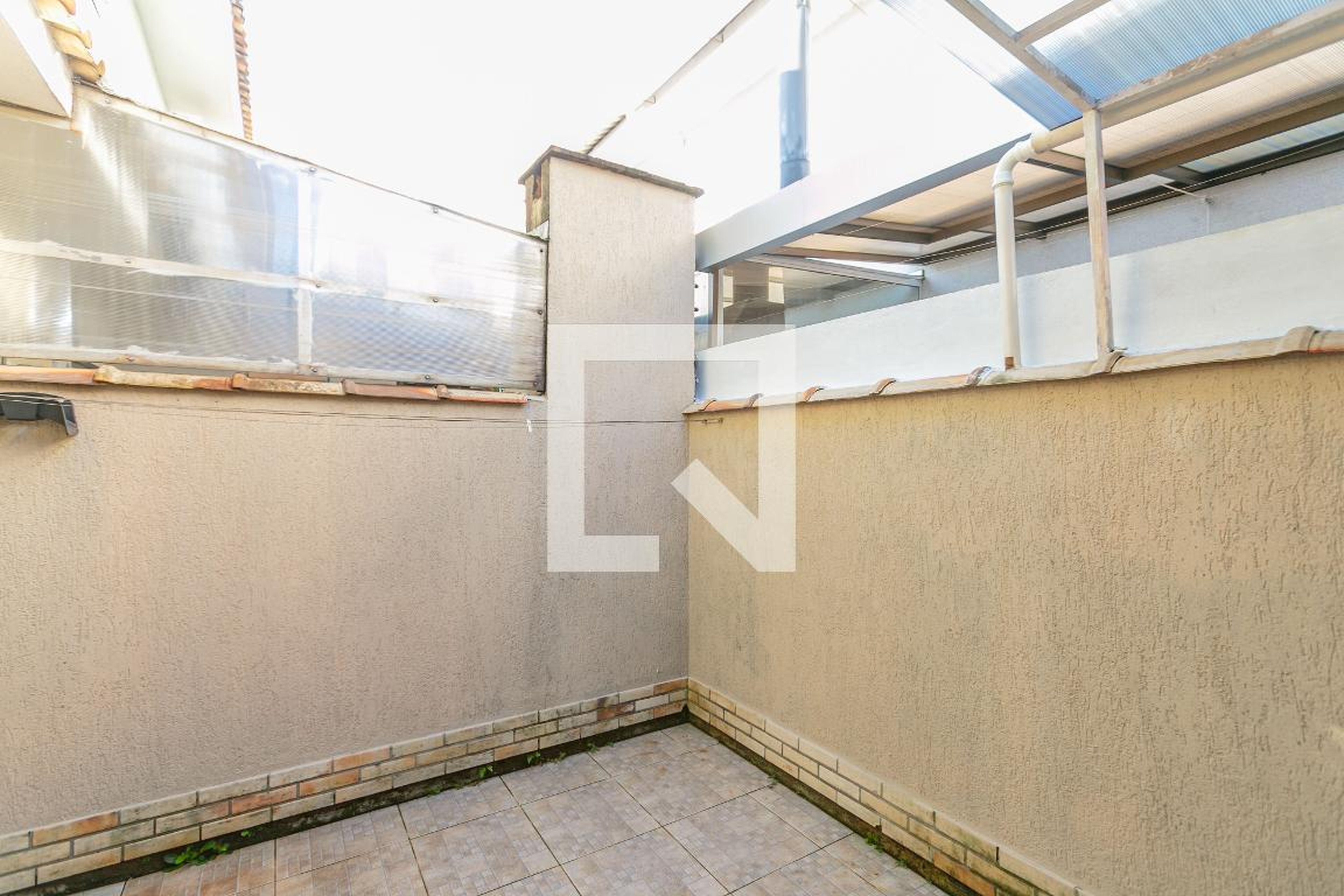 Área Externa - Victória