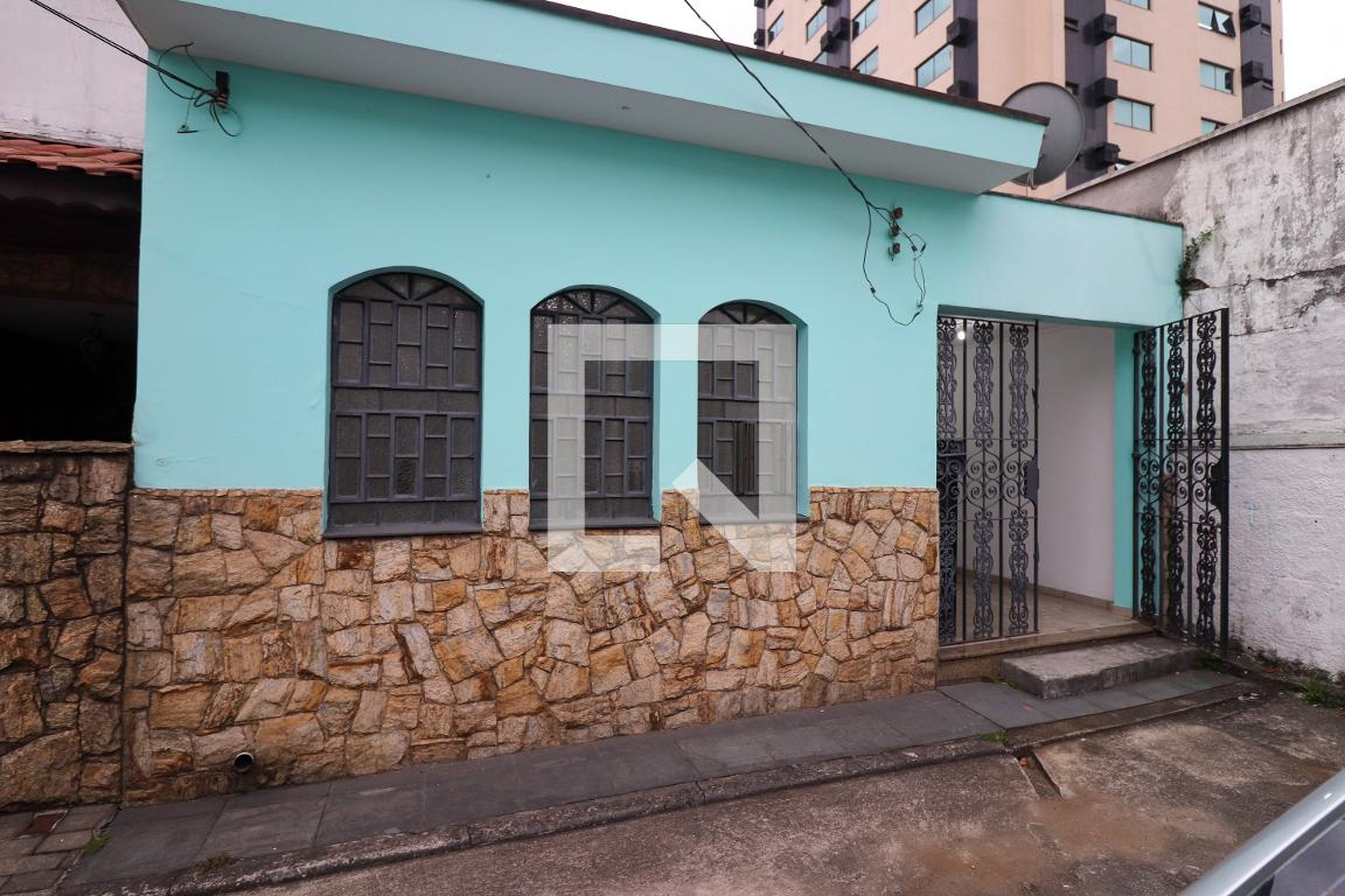 Fachada Condomínio em Rua Emílio Mallet, 9