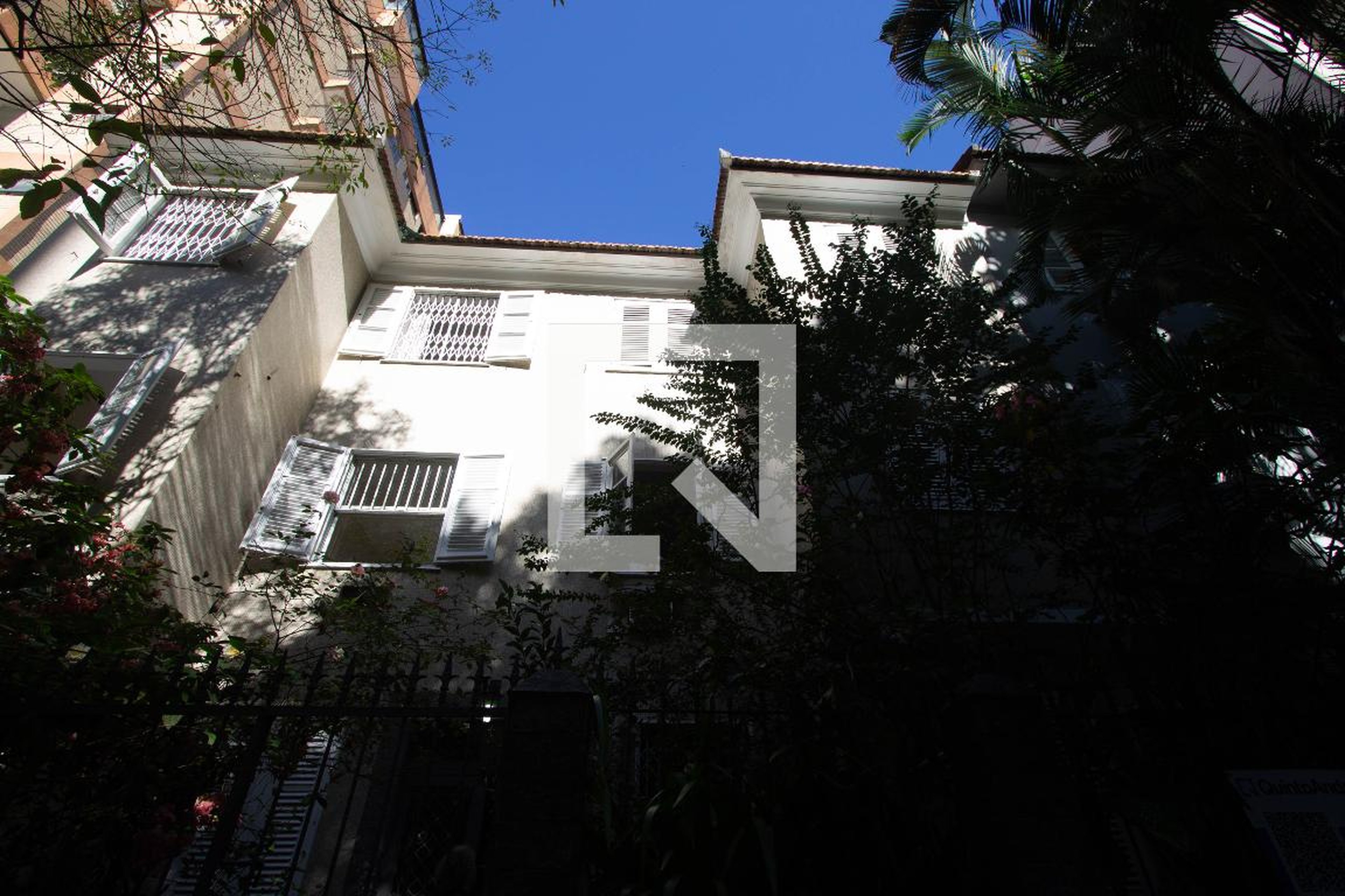 Fachada do Prédio Condomínio em Rua Décio Vilares, 289