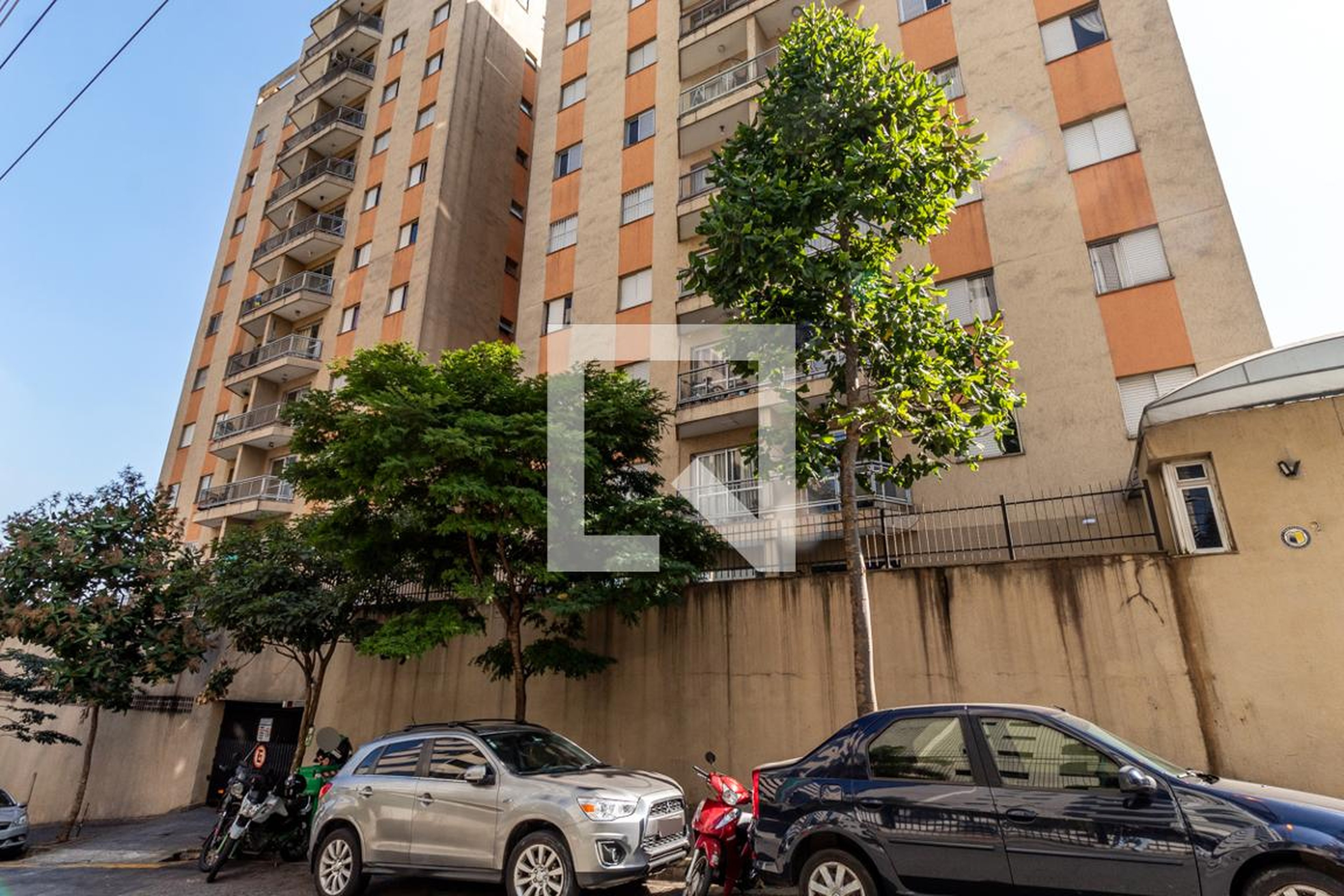 Fachada Condomínio em Rua Sílvio Barbosa, 201