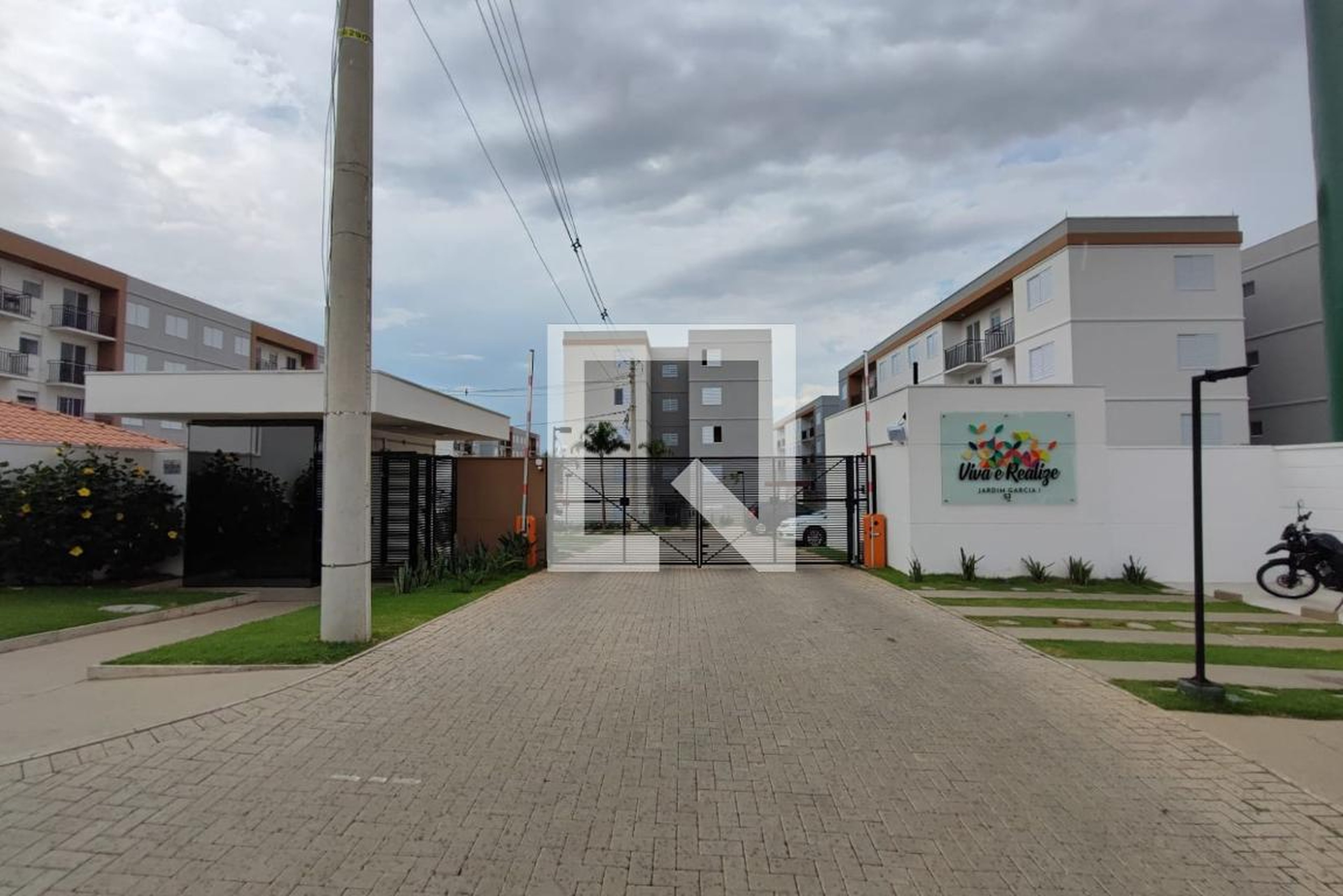 Fachada do Condomínio Condomínio Viva e Realize