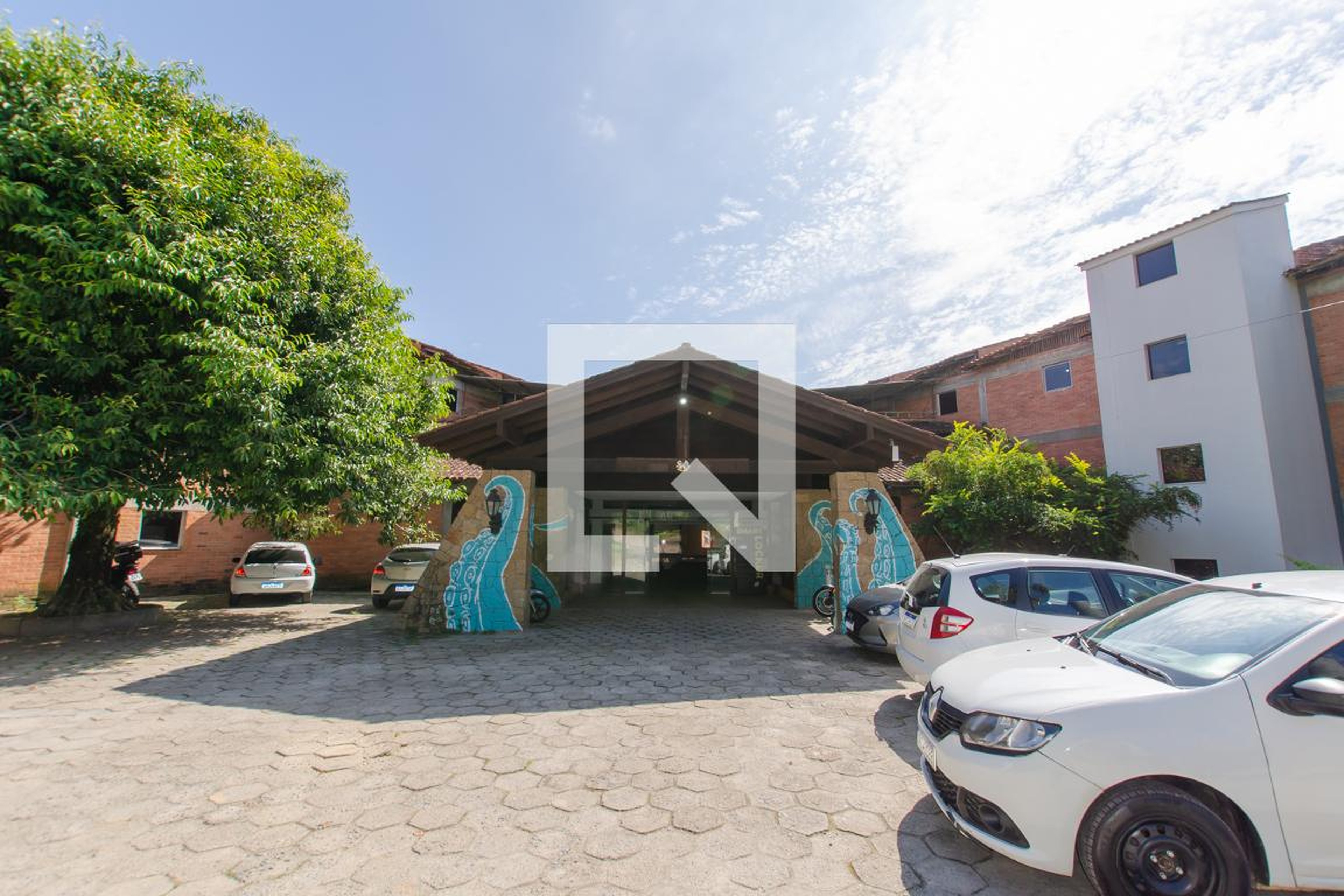 Fachada Condomínio Nstay