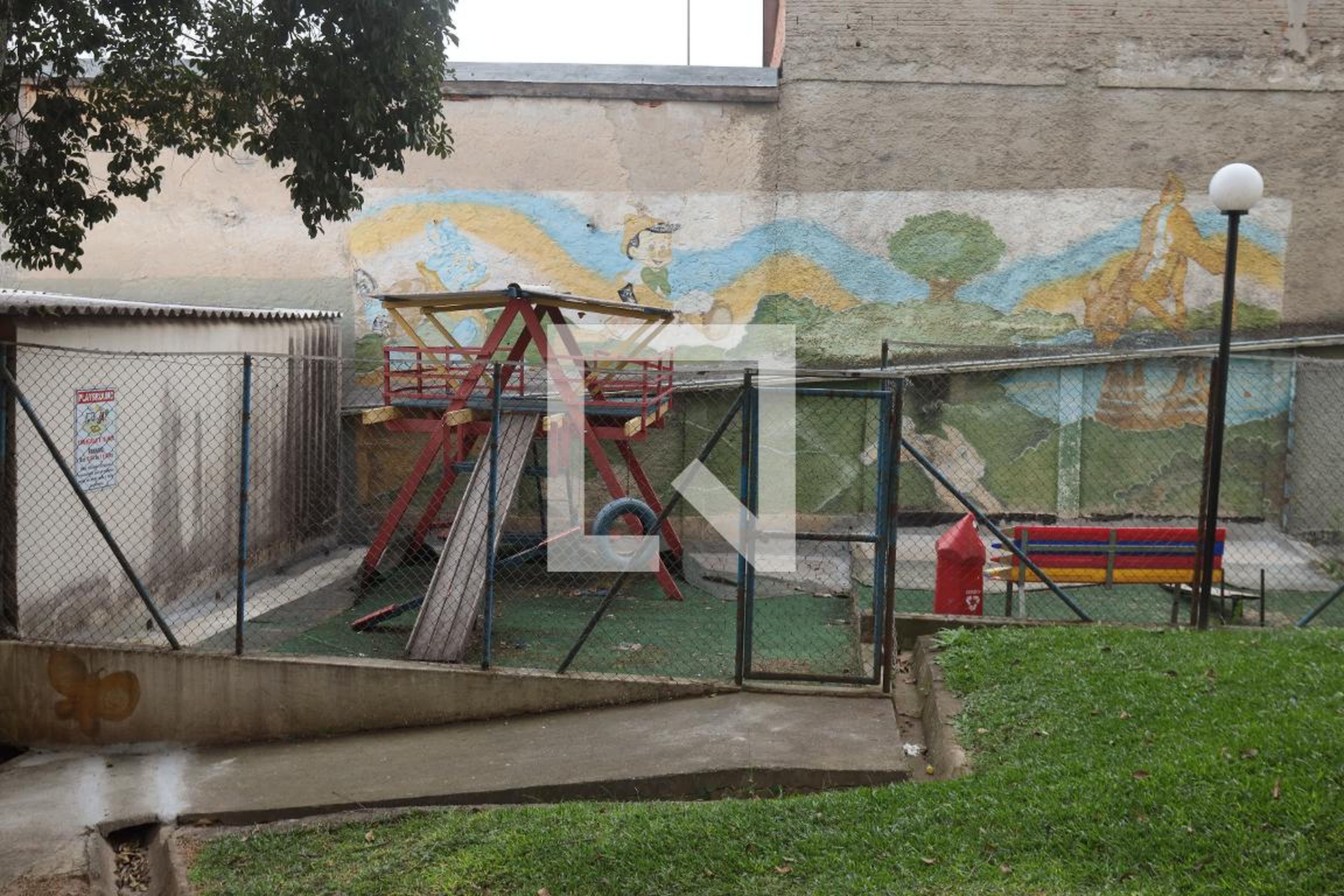 Playground - Residencial Flor dos Morros