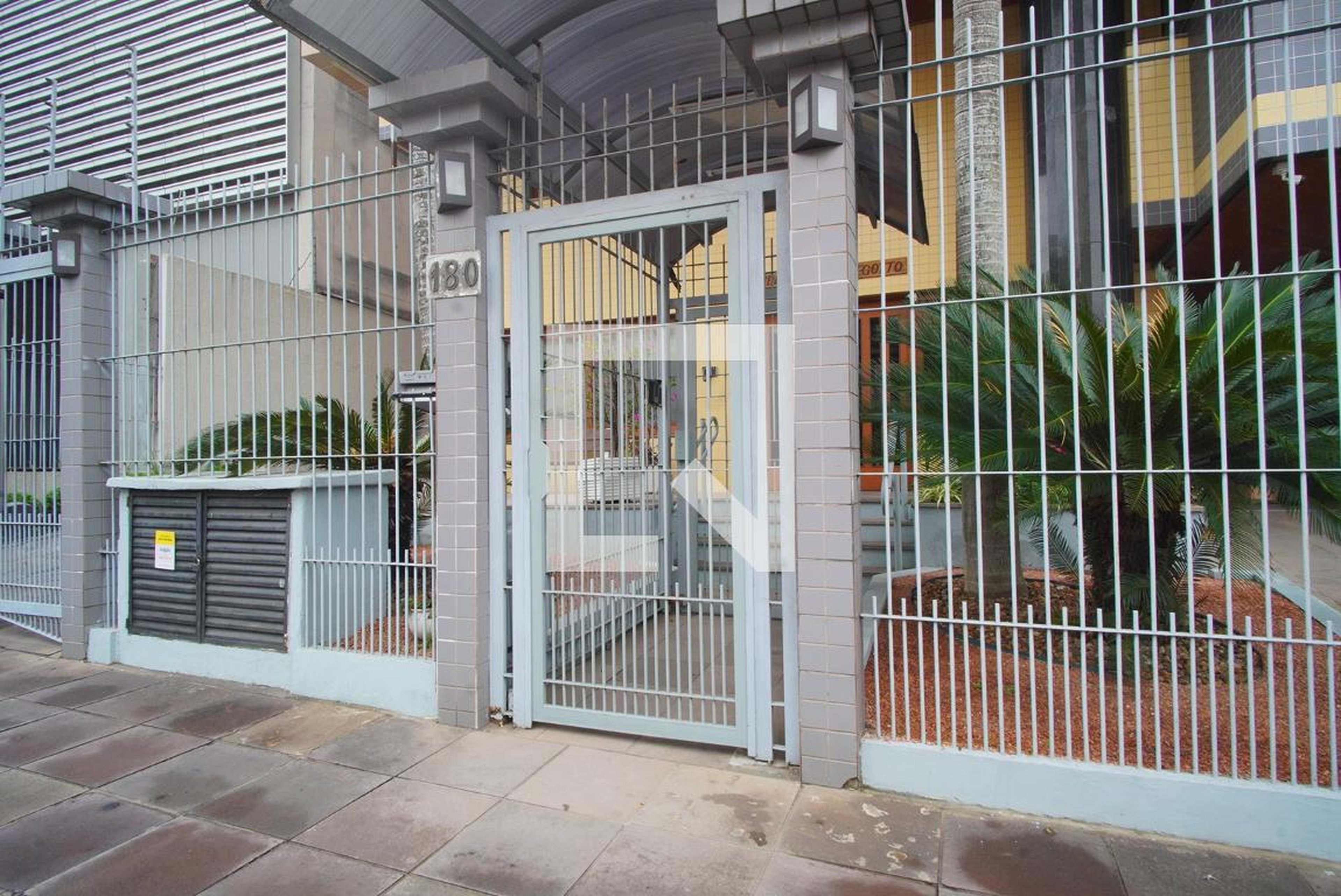 Fachada Edifício Residencial Menegotto