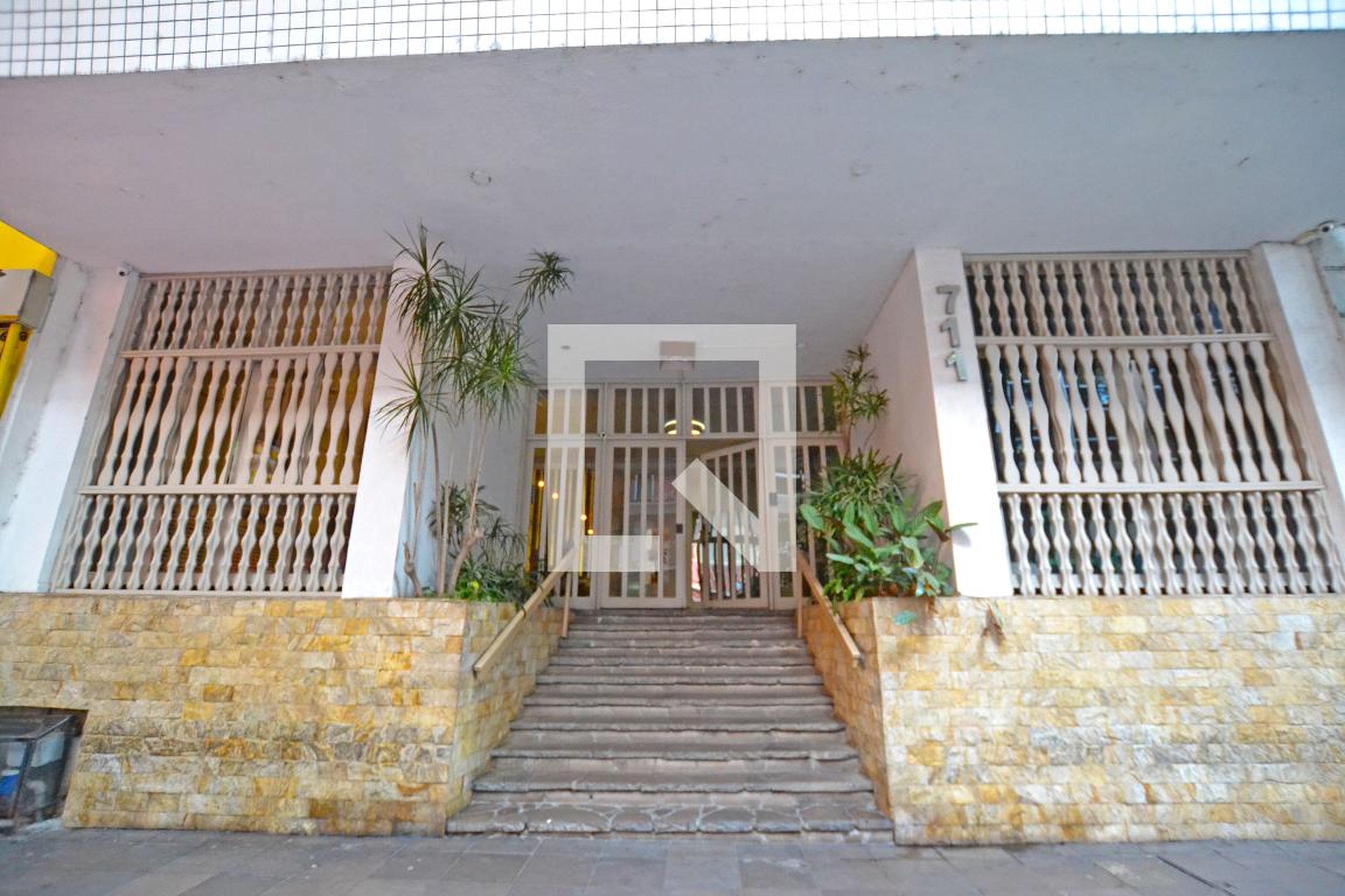 Entrada - Dom Henrique