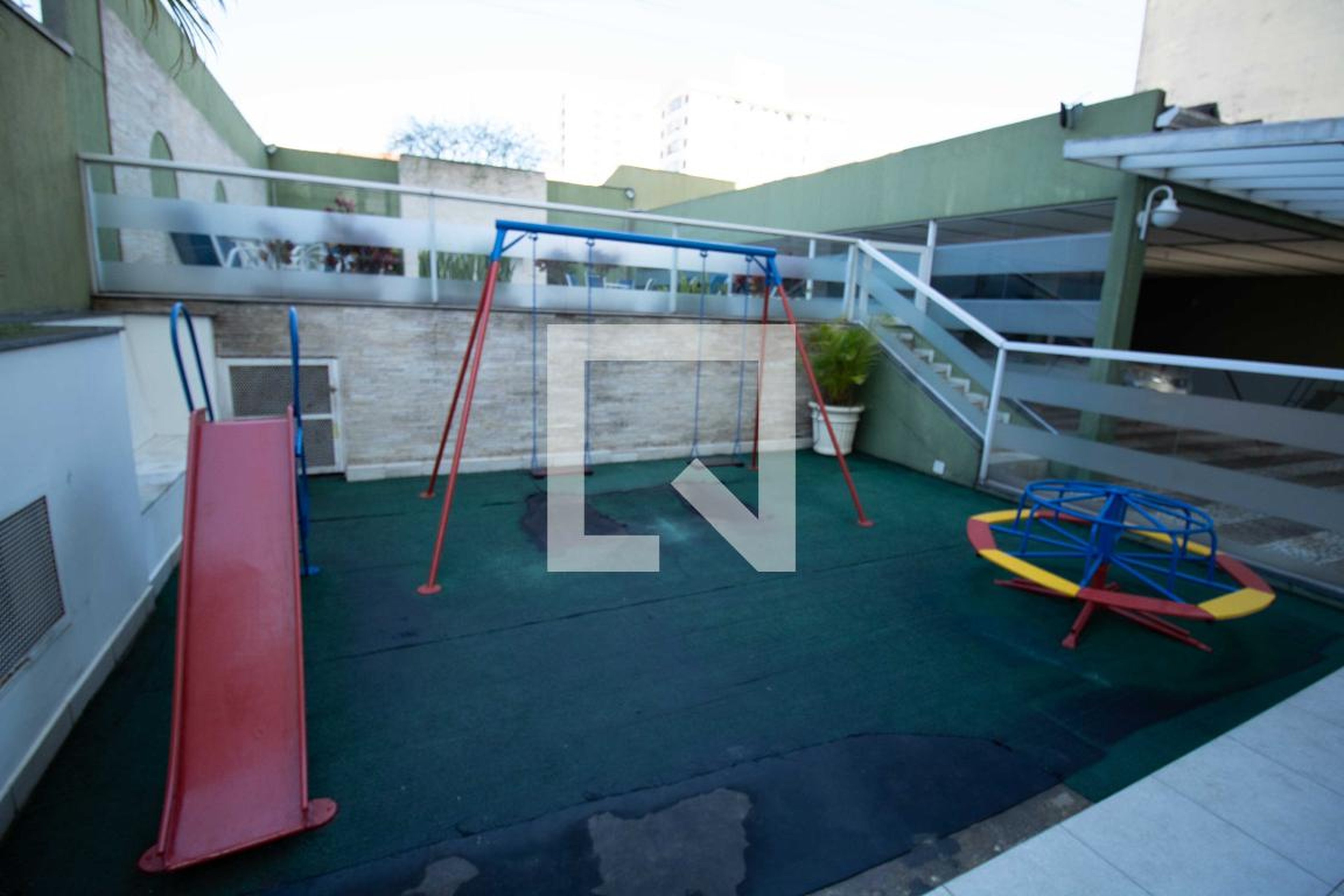 Playground - Maison Mont Martre