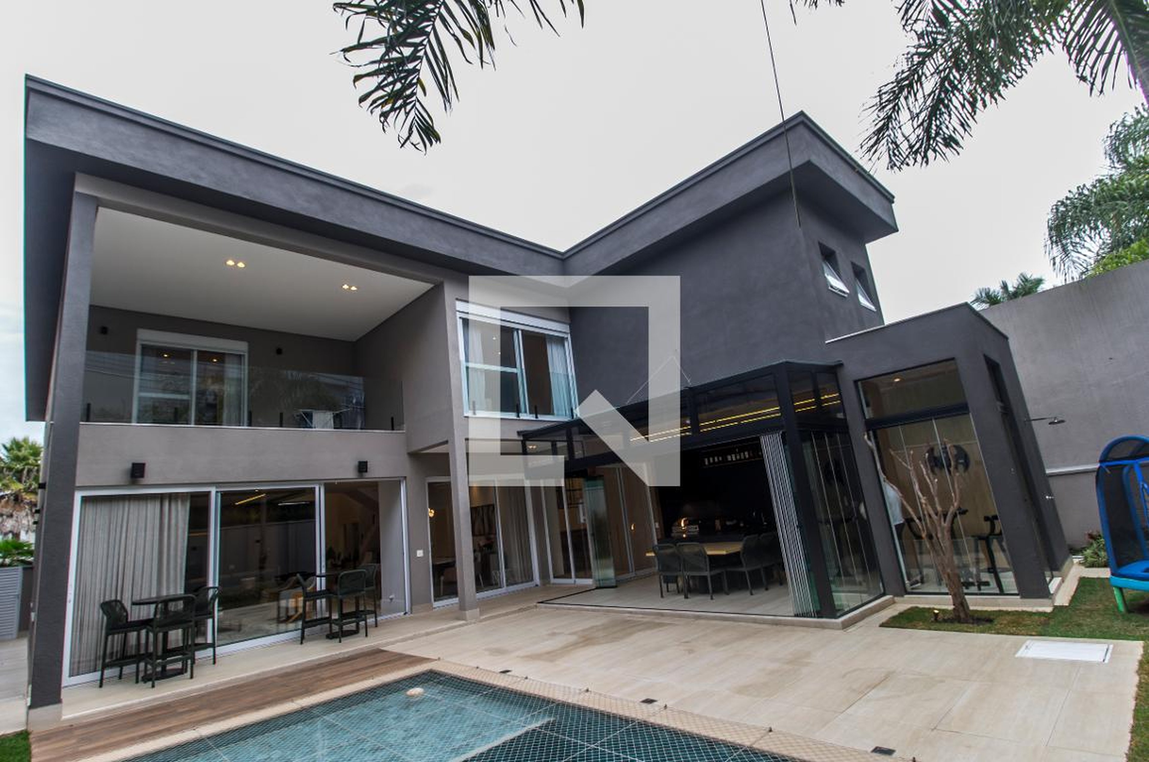 Fachada Condomínio Tamboré 10