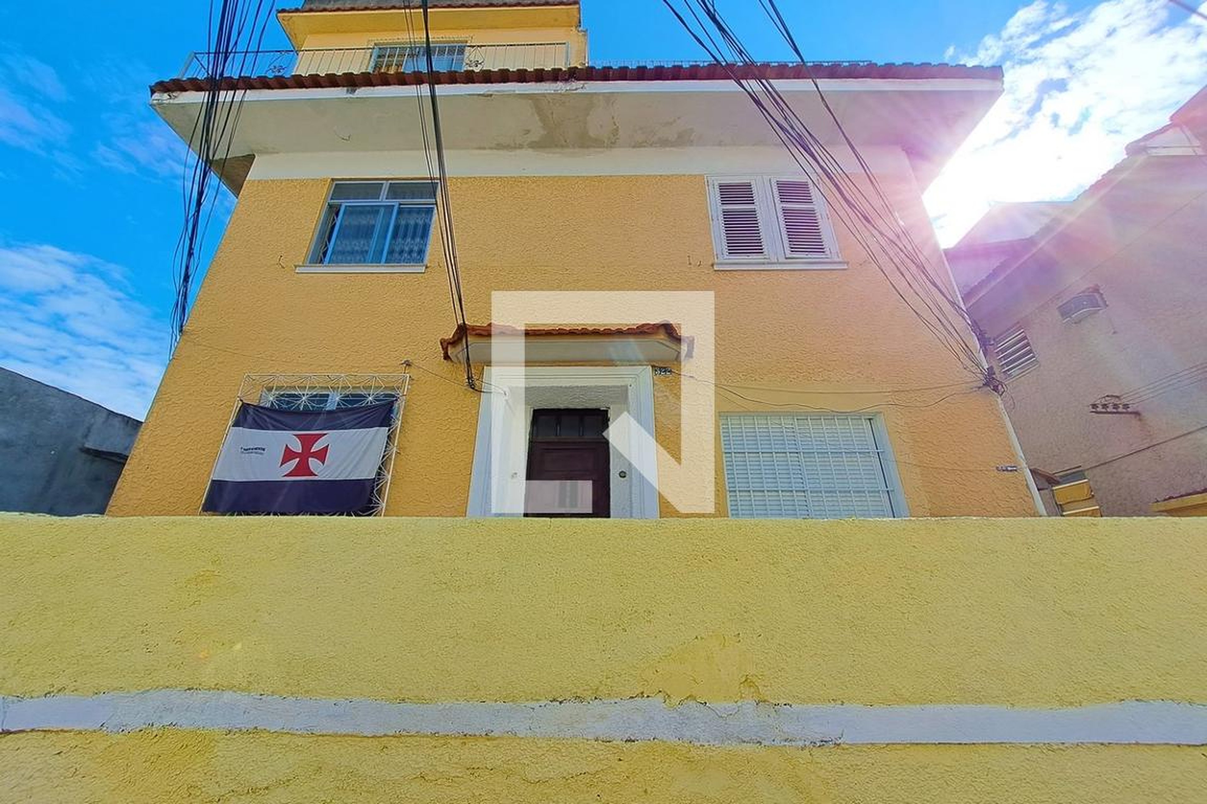 Fachada Condomínio em Rua Ubiratã, 322