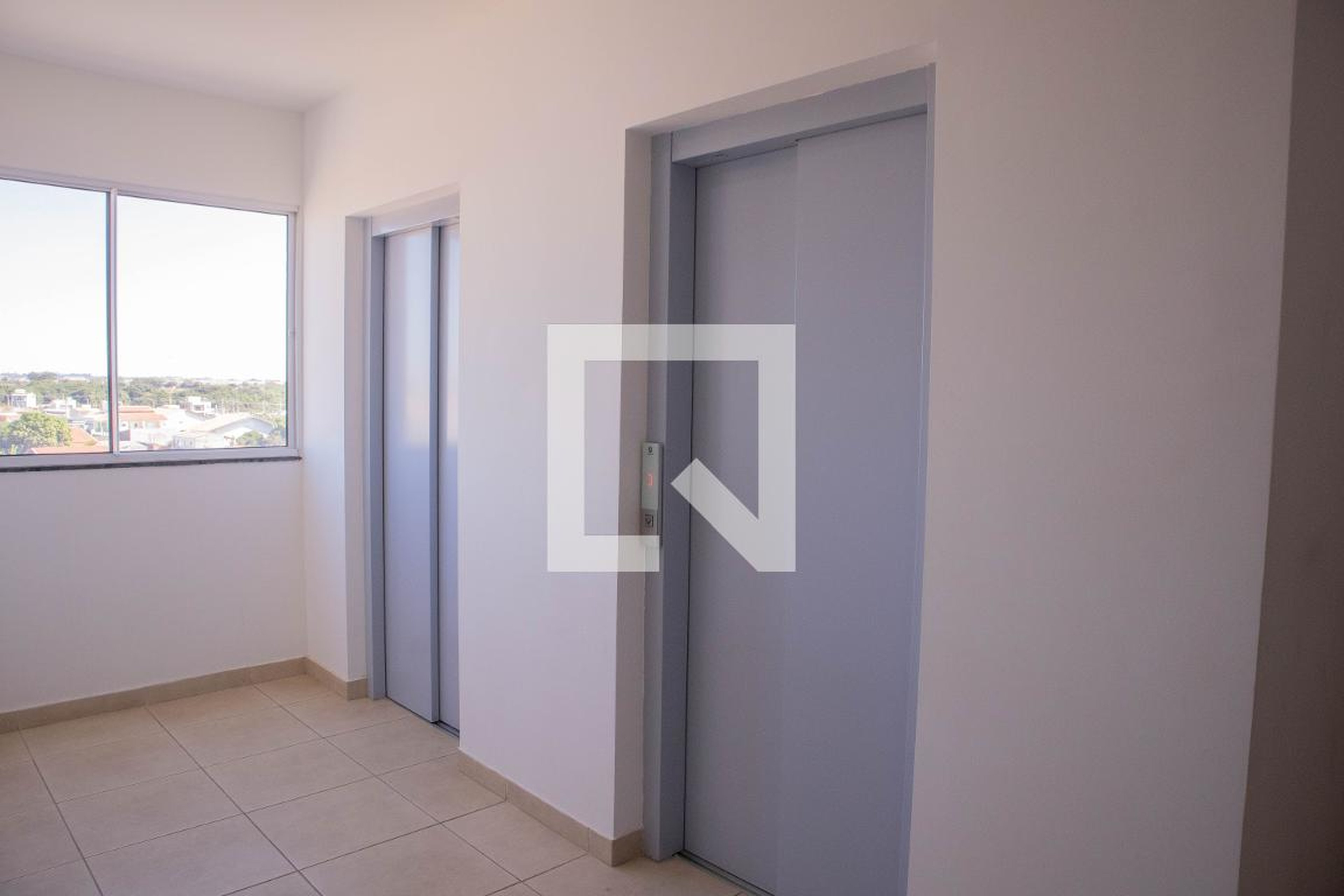 Elevador - Parque das Tulipas