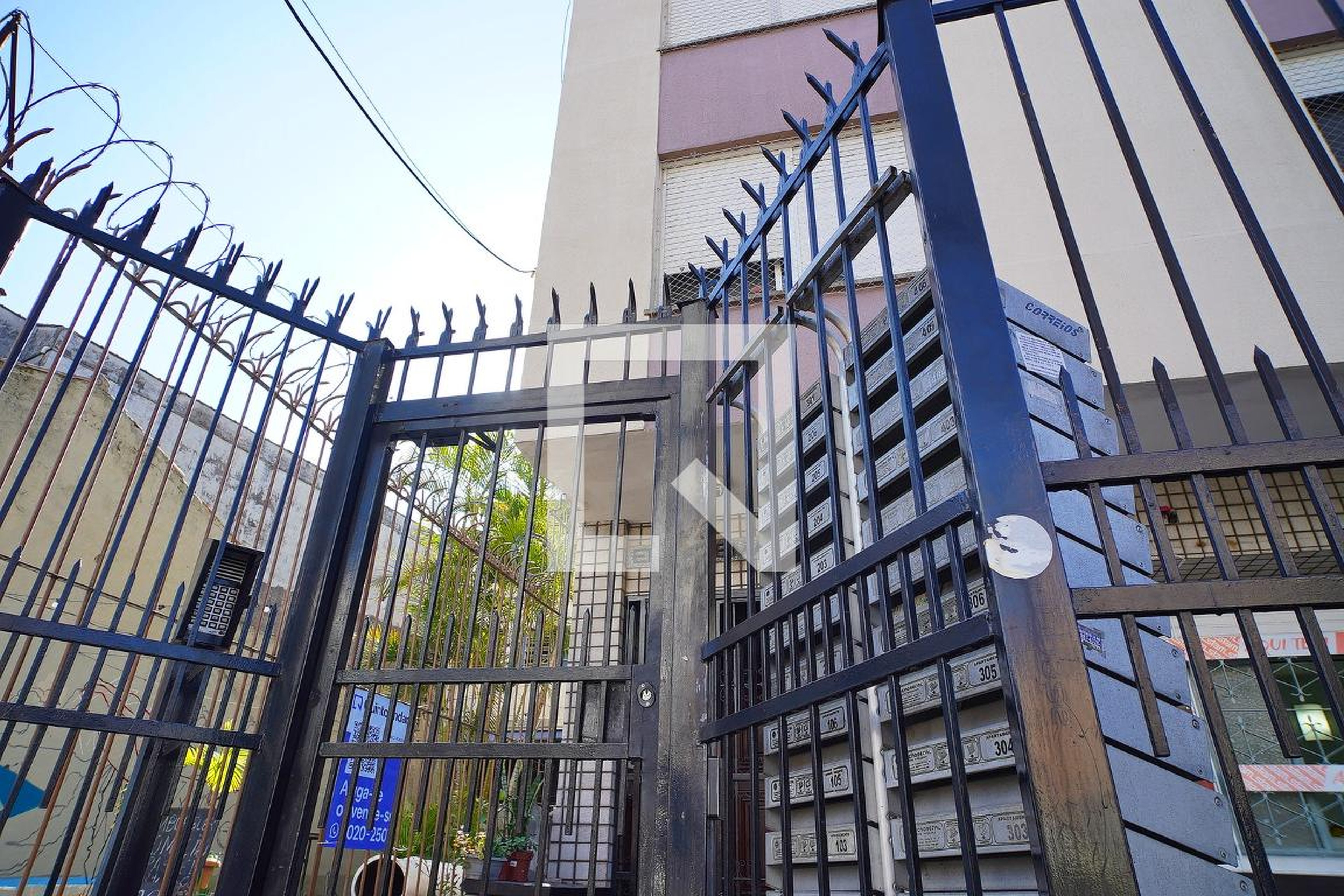 Fachada do Prédio Condomínio em Rua José do Patrocínio, 936