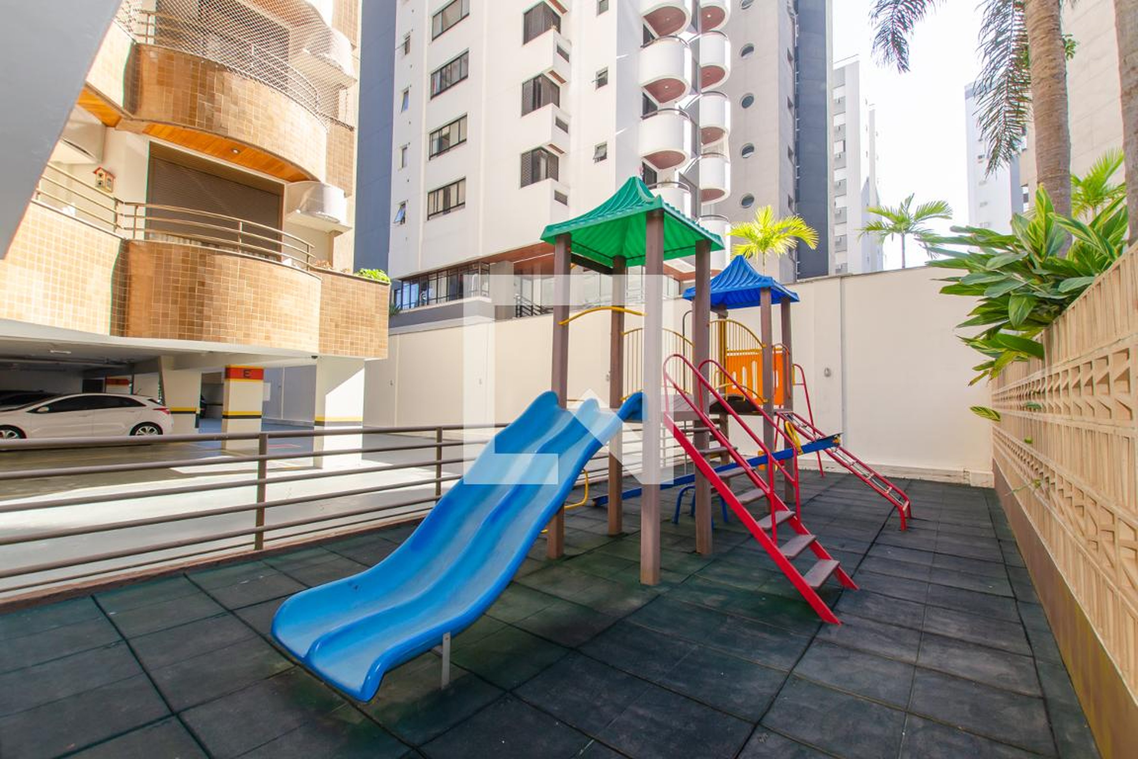 Playground - Boulevard Du Nord