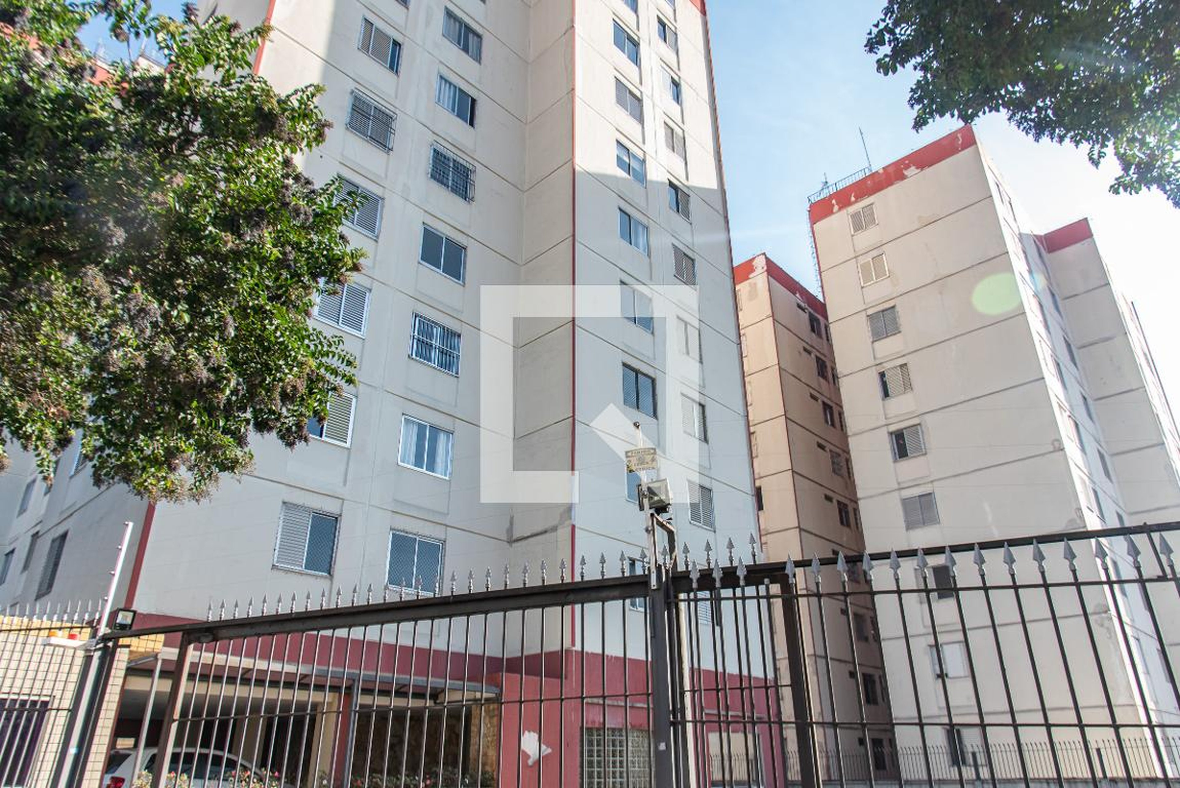 Fachada Condomínio em Rua Santa Cruz, 808