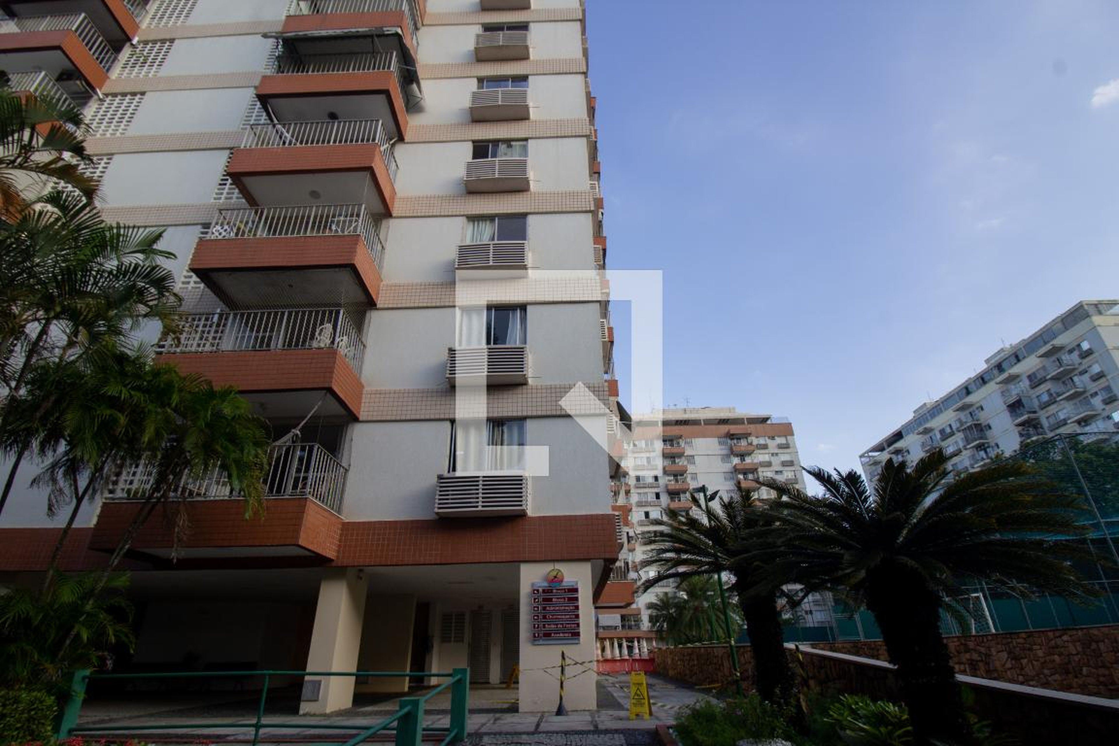 Fachada do Prédio Condomínio Solar da Barra