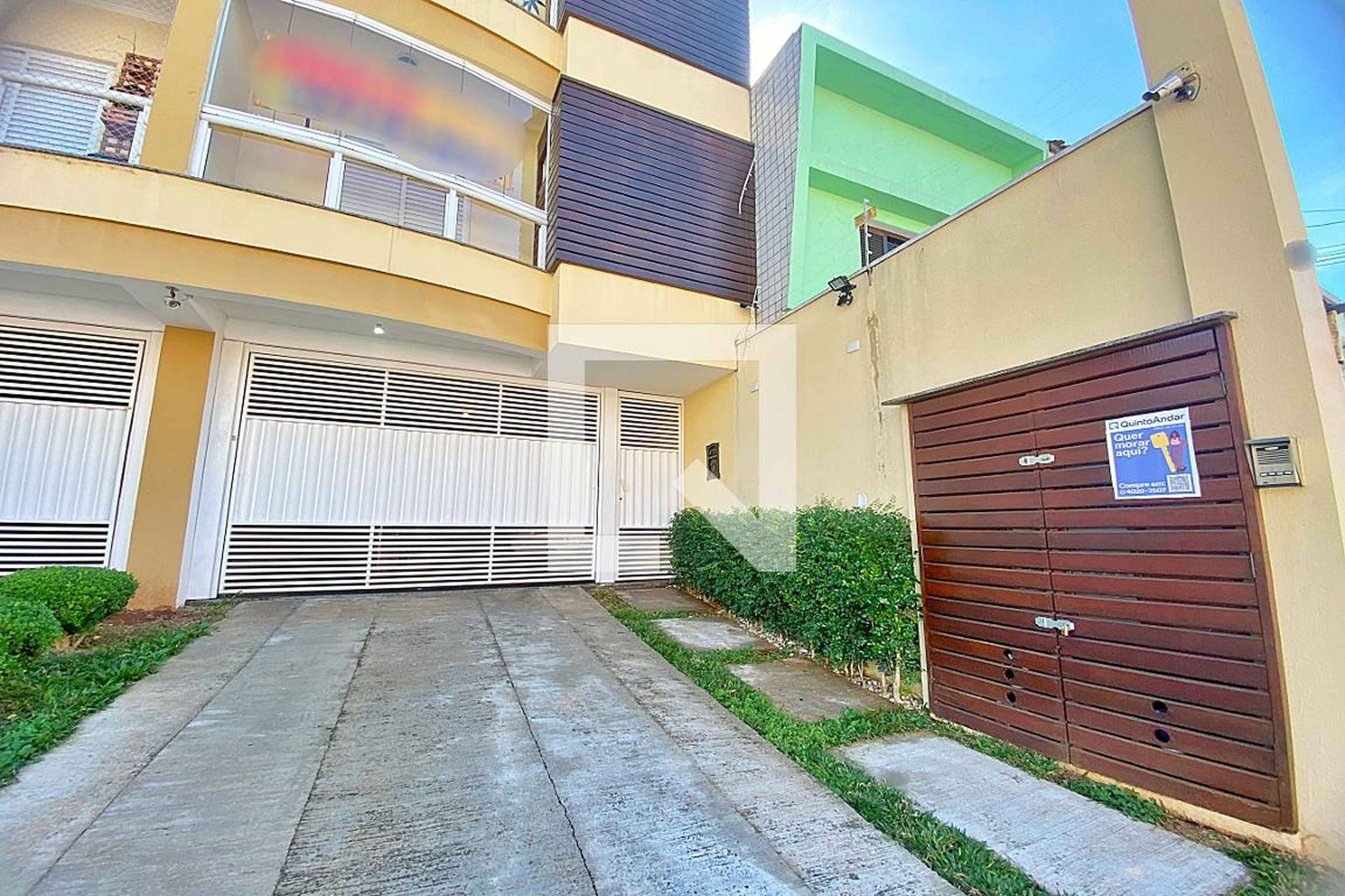 Fachada Condomínio em Rua General Canavarro, 626