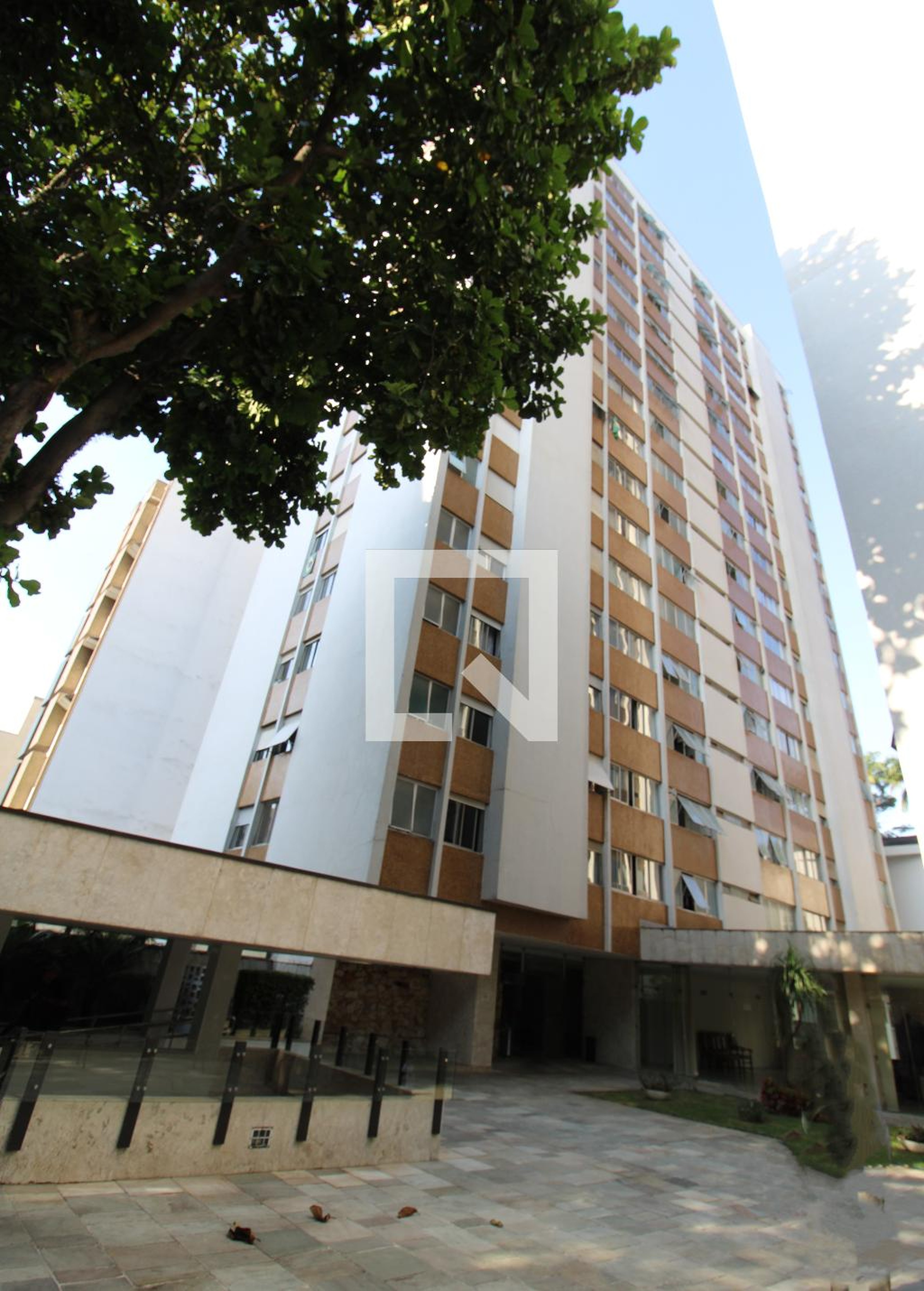 Fachada do condomínio Condomínio Elza de Brito Edifício Rubens