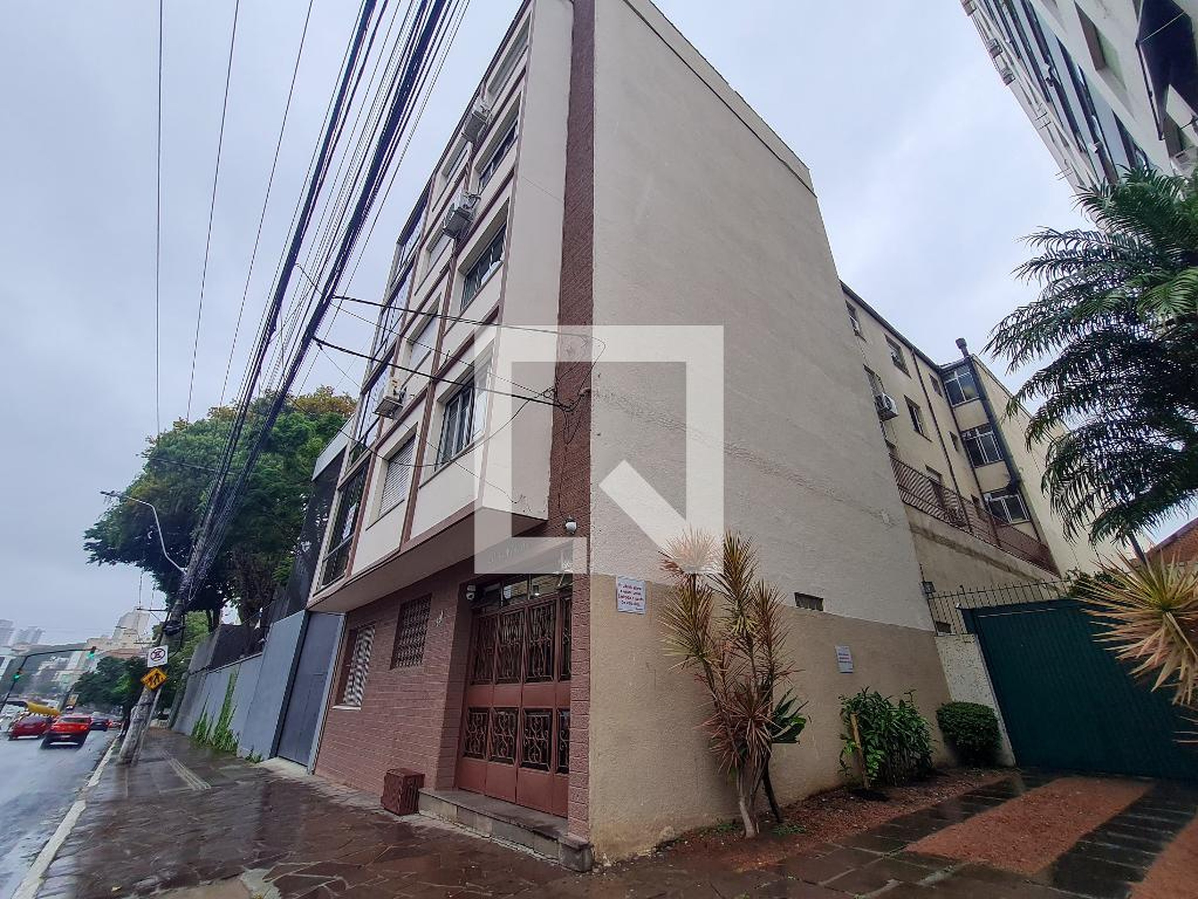 Fachada do Condomínio Condomínio em Avenida Protásio Alves, 891