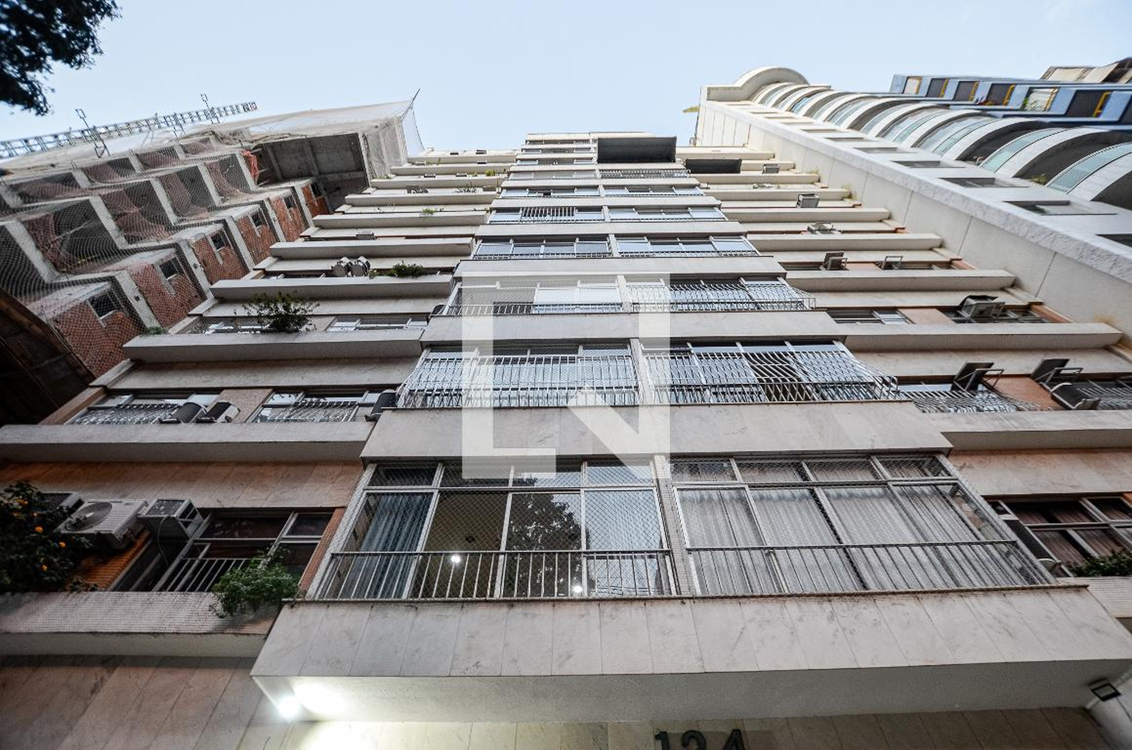 Fachada Edifício Castelo de Bragança