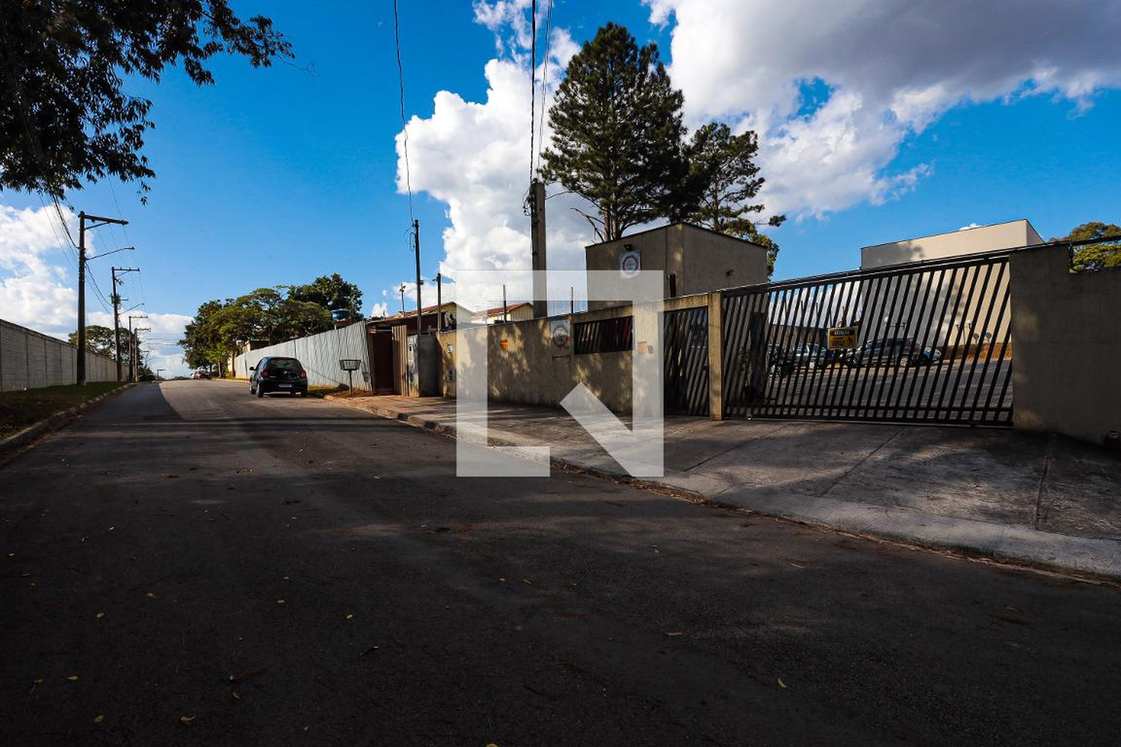 Fachada do condomínio Residencial Ville de Vie