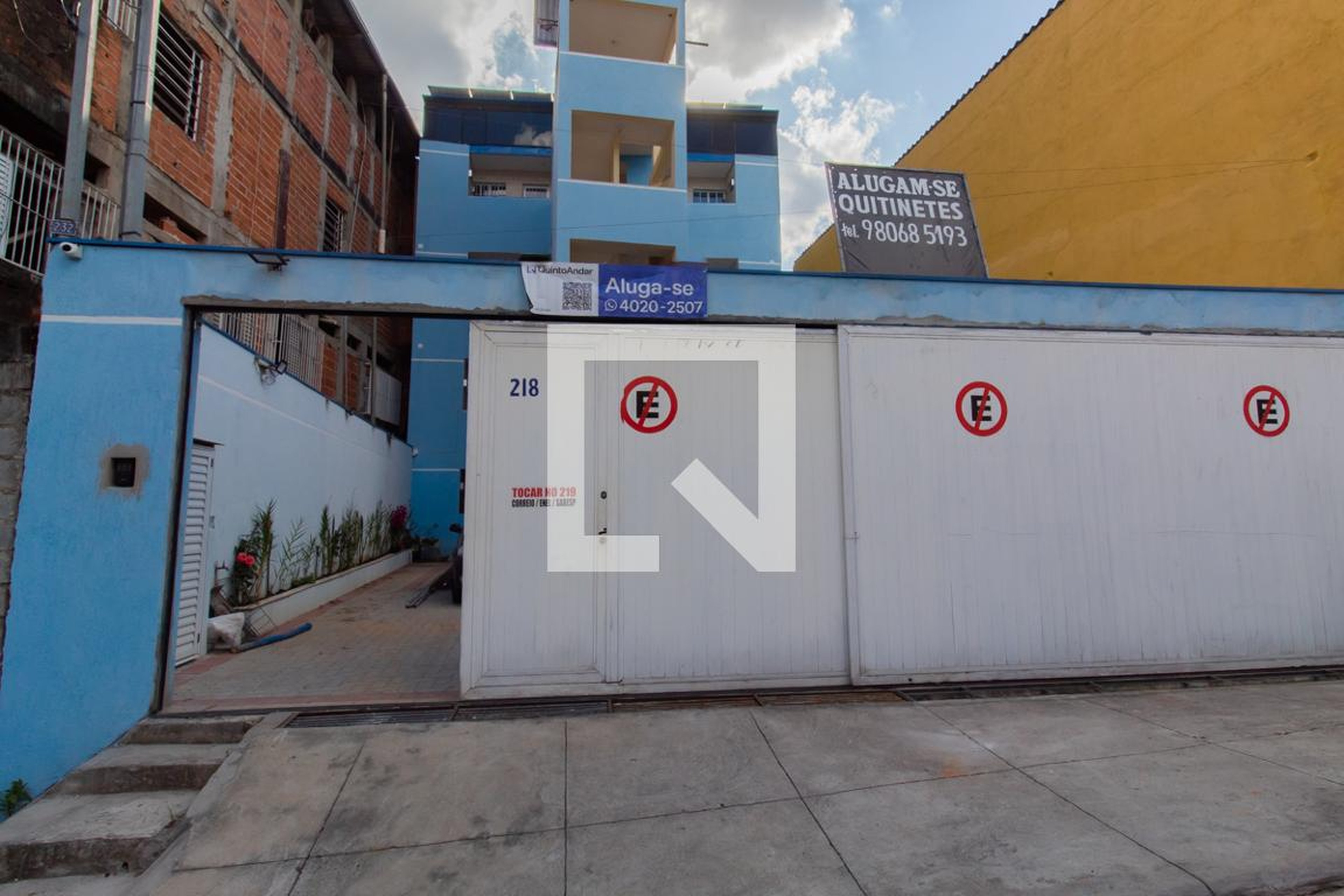 Fachada Condomínio Mitché Quitinetes