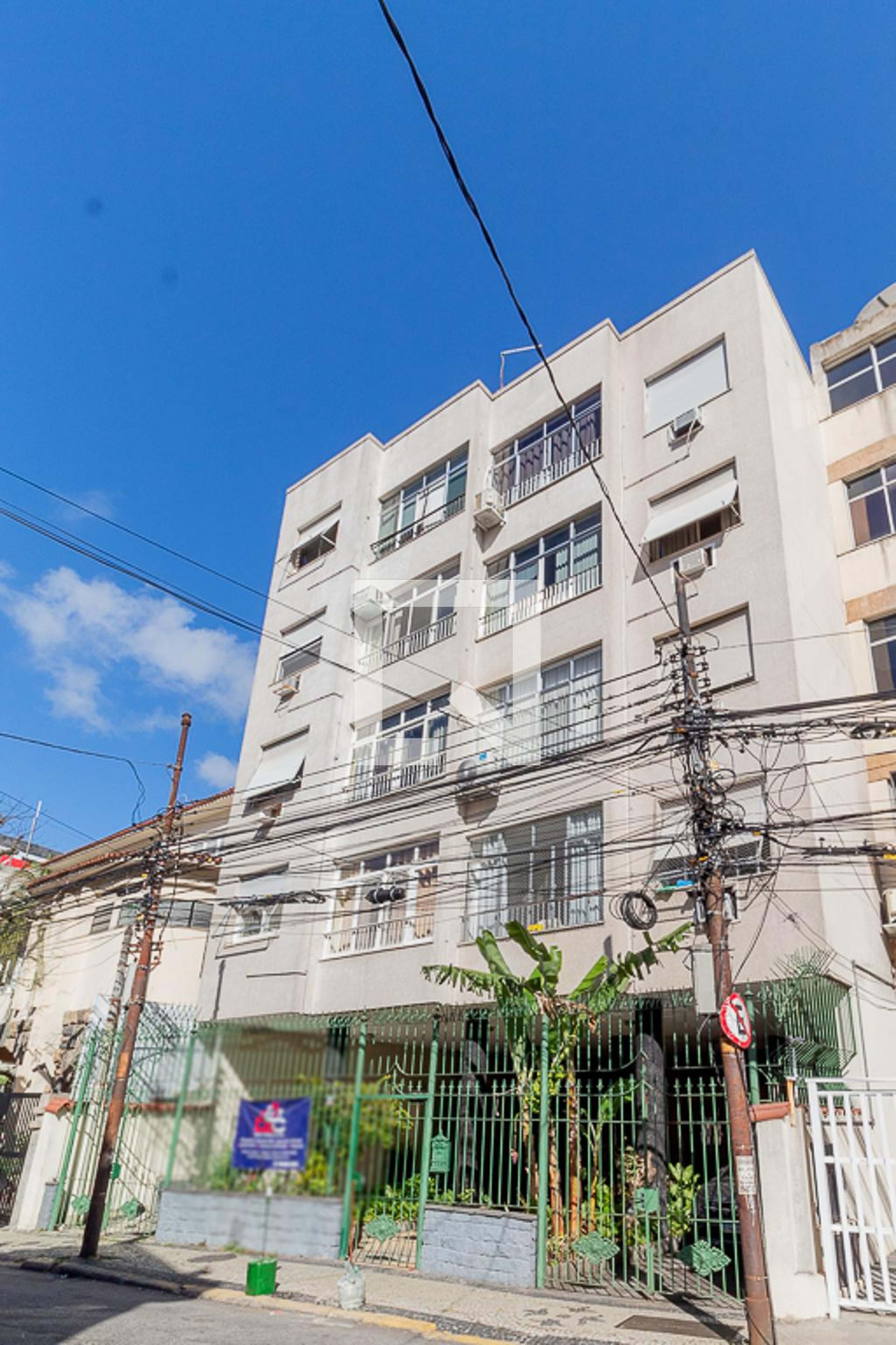 Fachada Edifício Solar Outro Preto