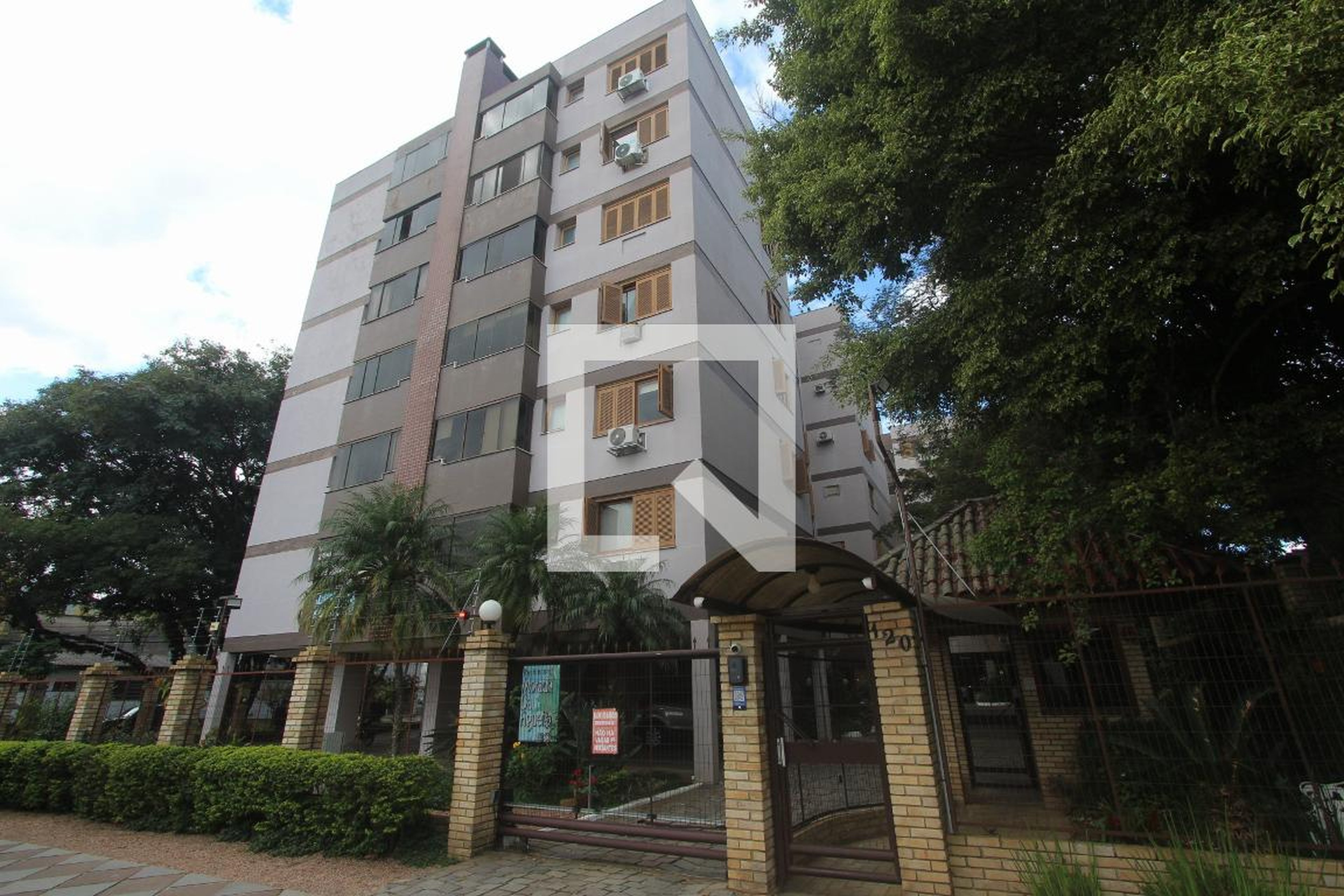 Fachada do Condomínio Condomínio Morada da Figueira