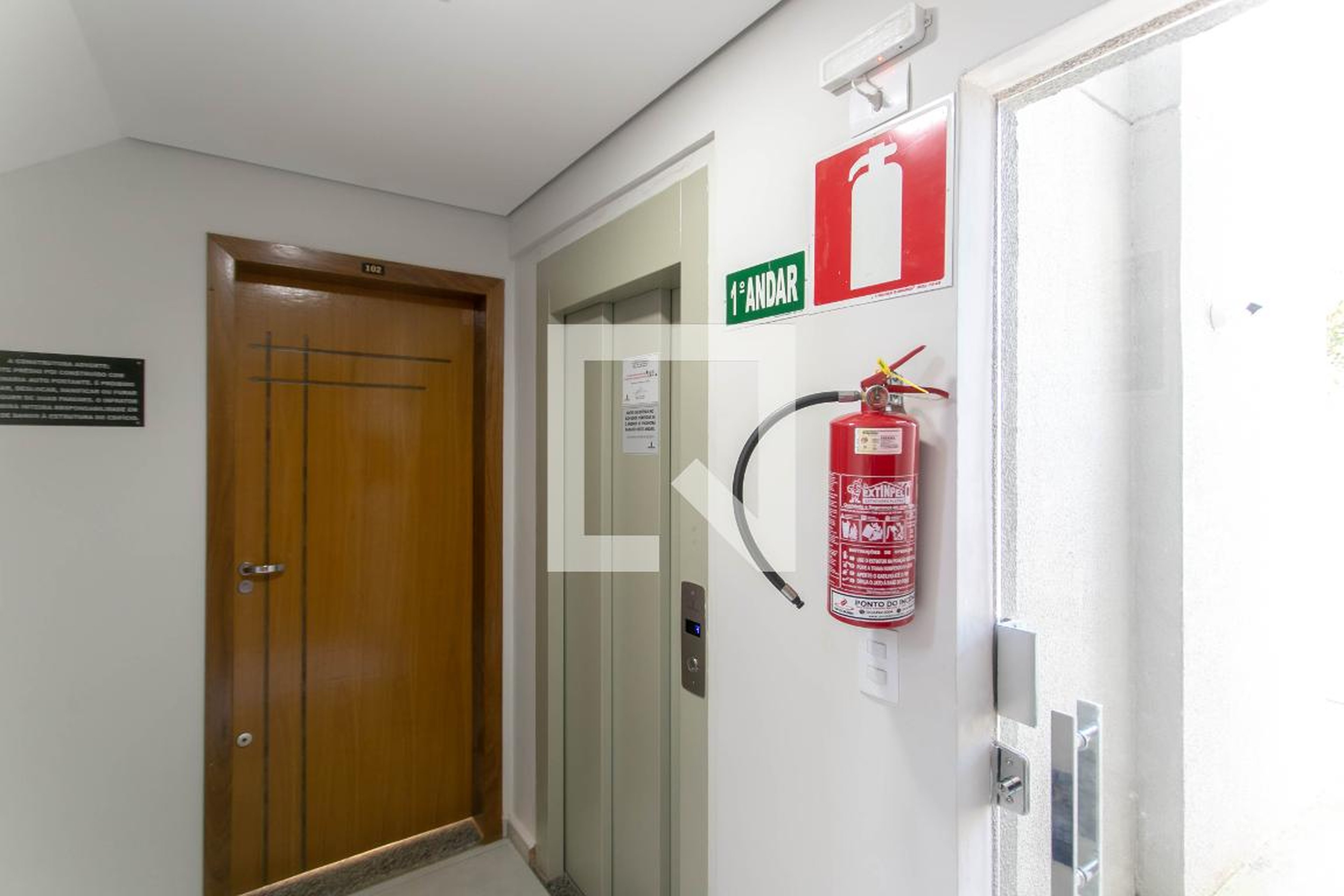 Hall de entrada - Residencial Madrid