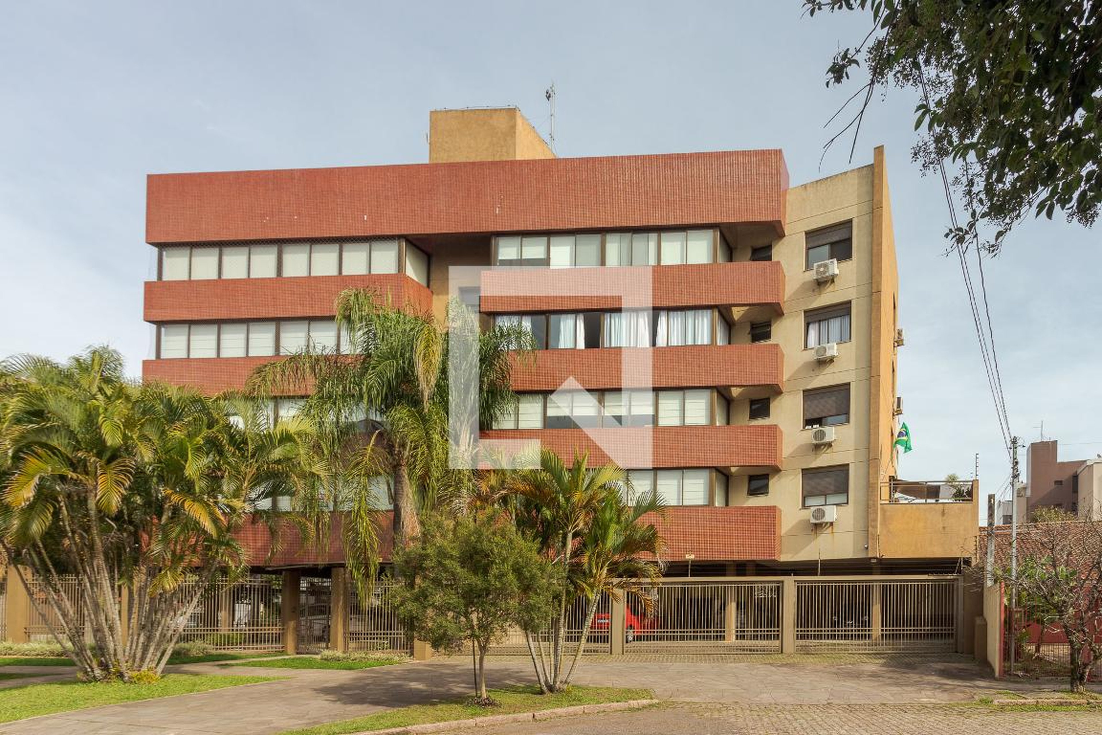 Fachada Condomínio em Rua Bogotá, 677