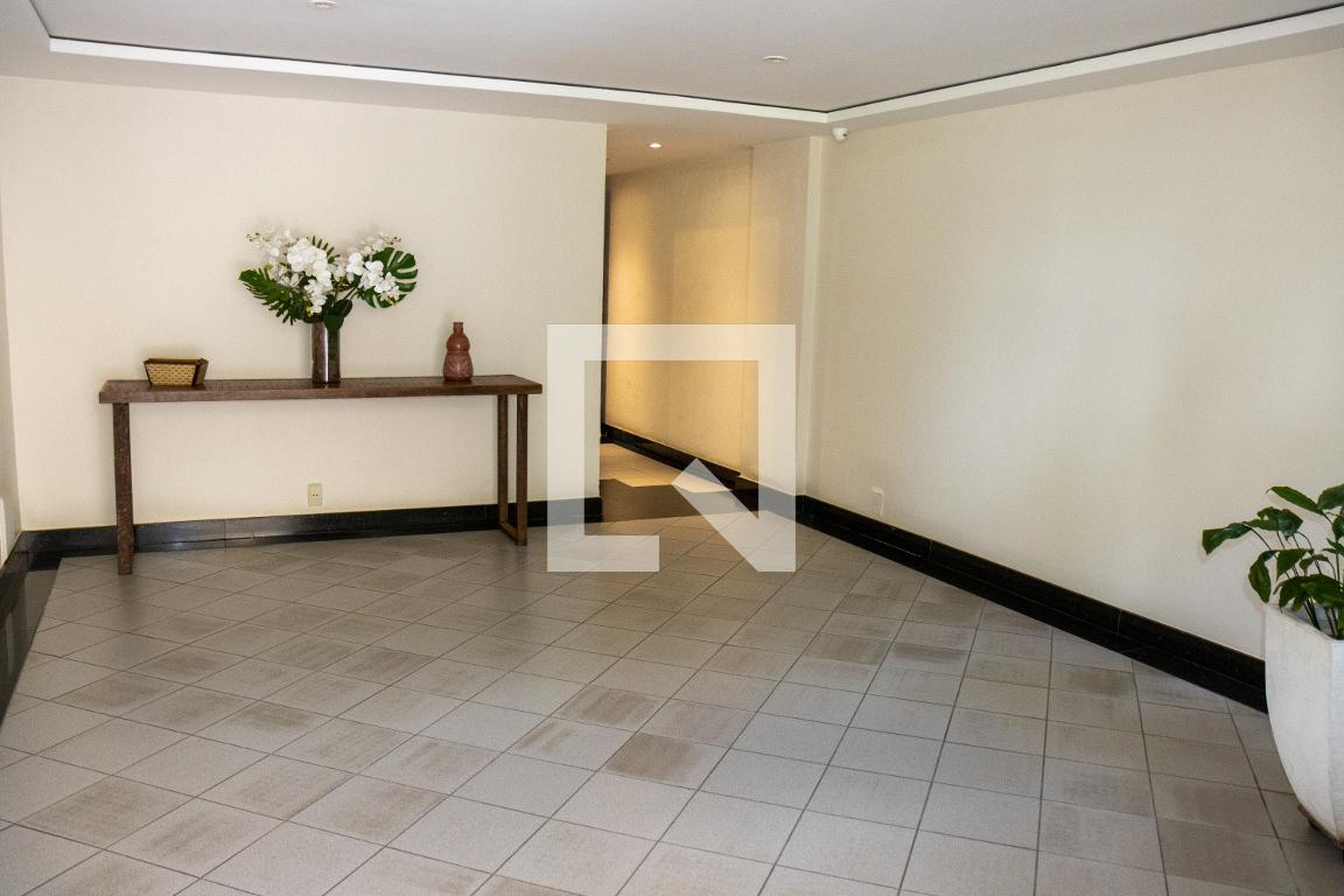 Hall de entrada - Sol Prateado