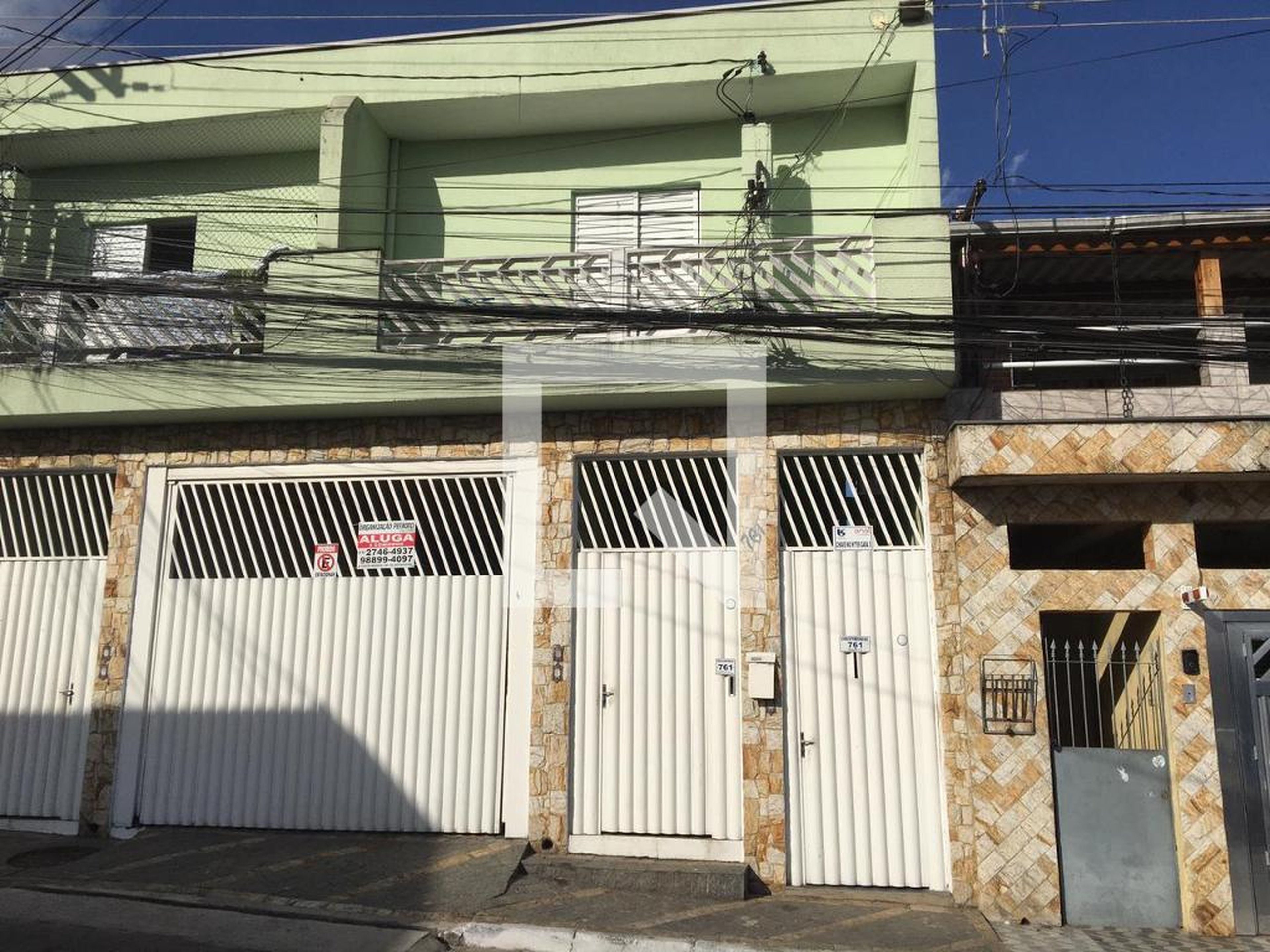 Fachada Condomínio em Rua Desembargador Carneiro Ribeiro, 761