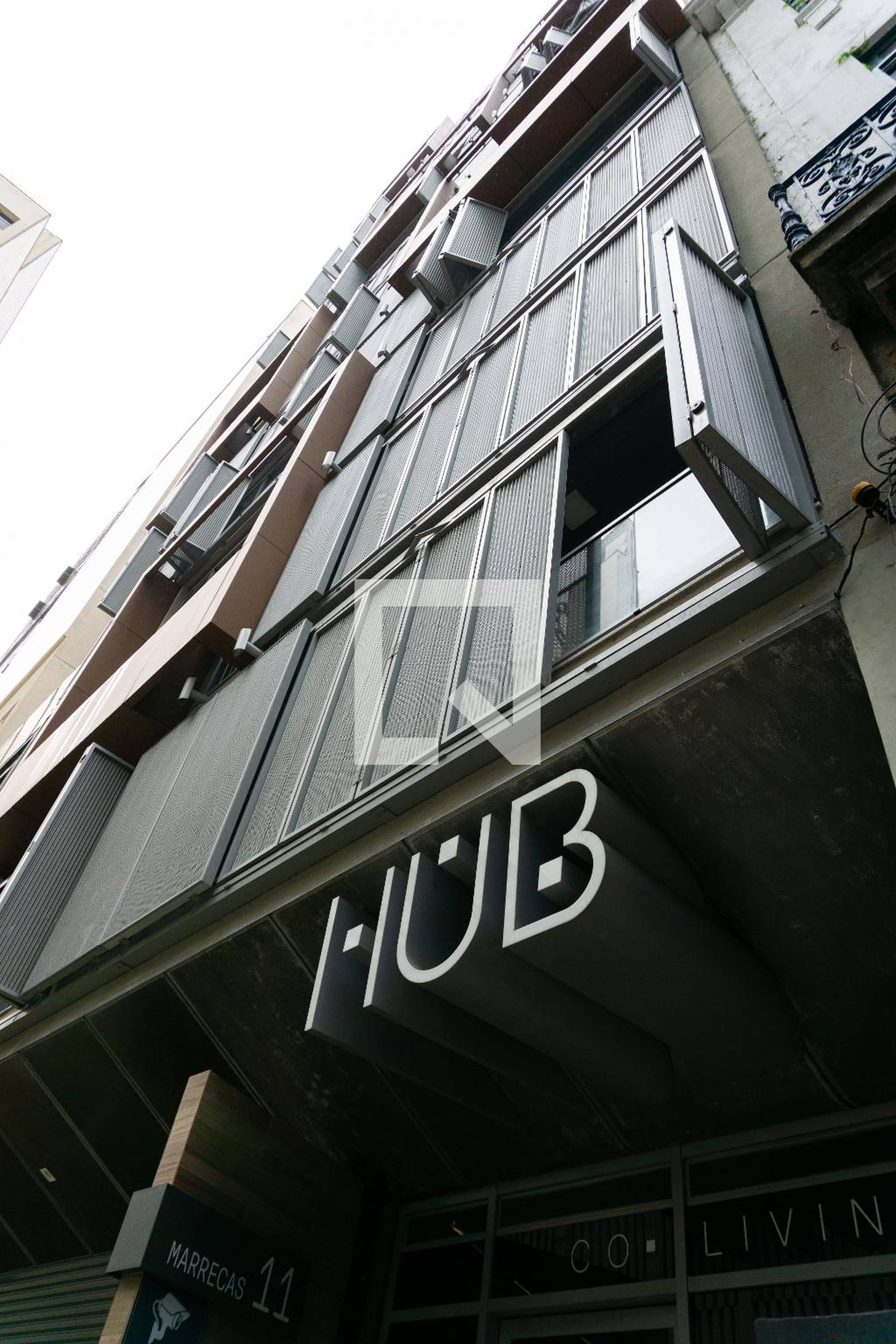 Fachada Condomínio em Rua das Marrecas, 1103