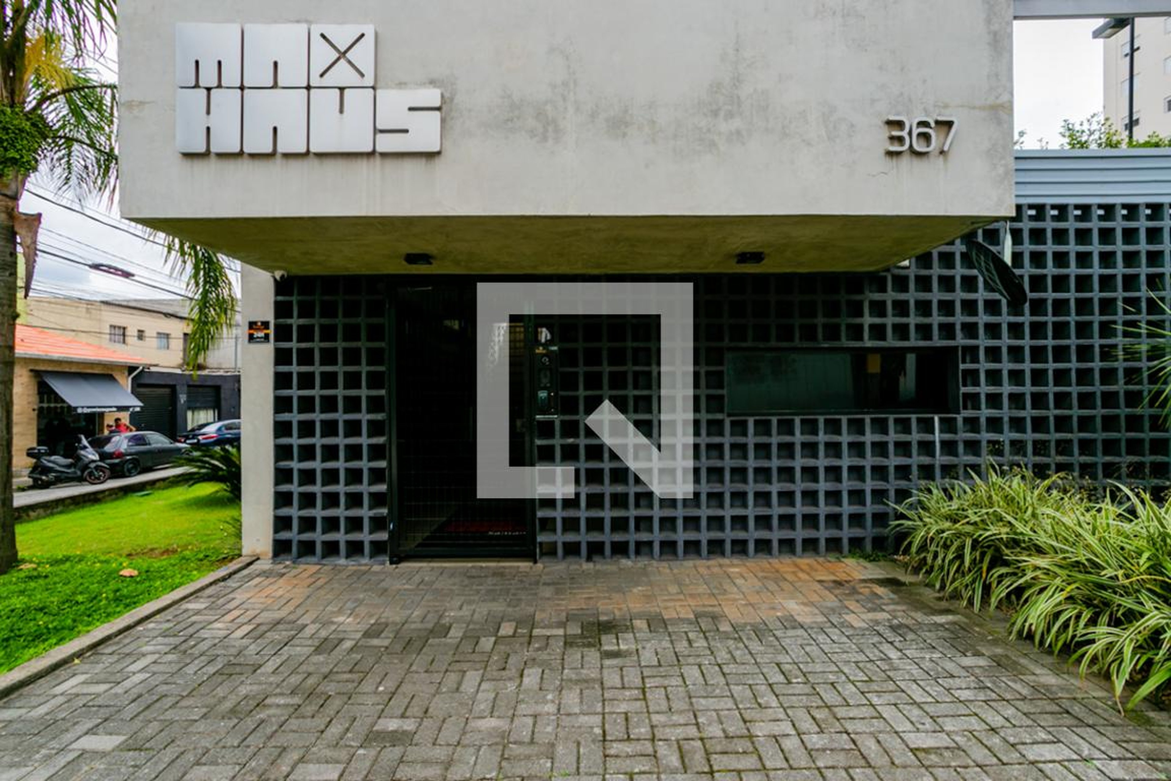 Fachada do condomínio Condomínio Maxhaus Santana