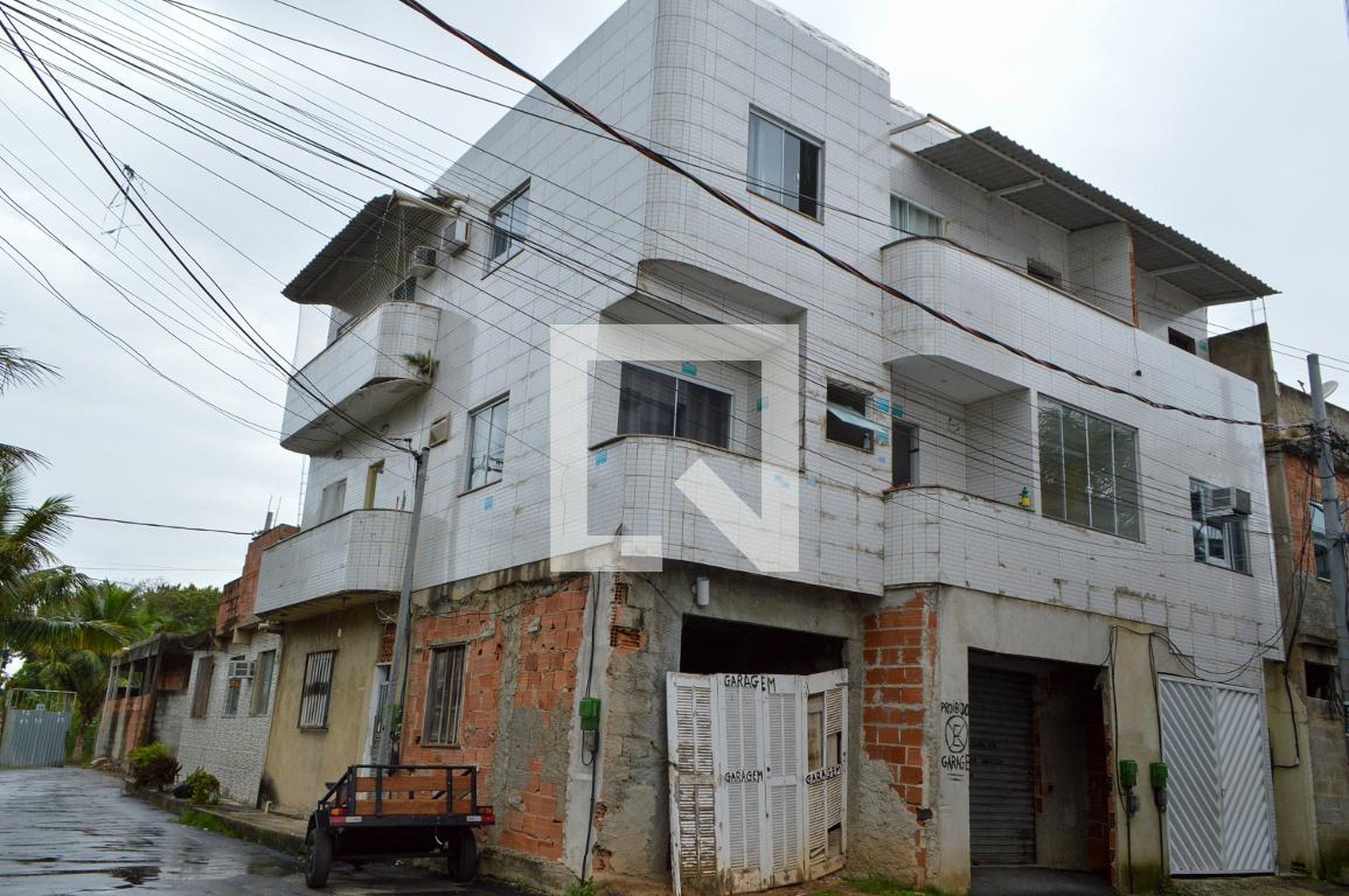 Fachada Condomínio em Rua das Figueiras, 5