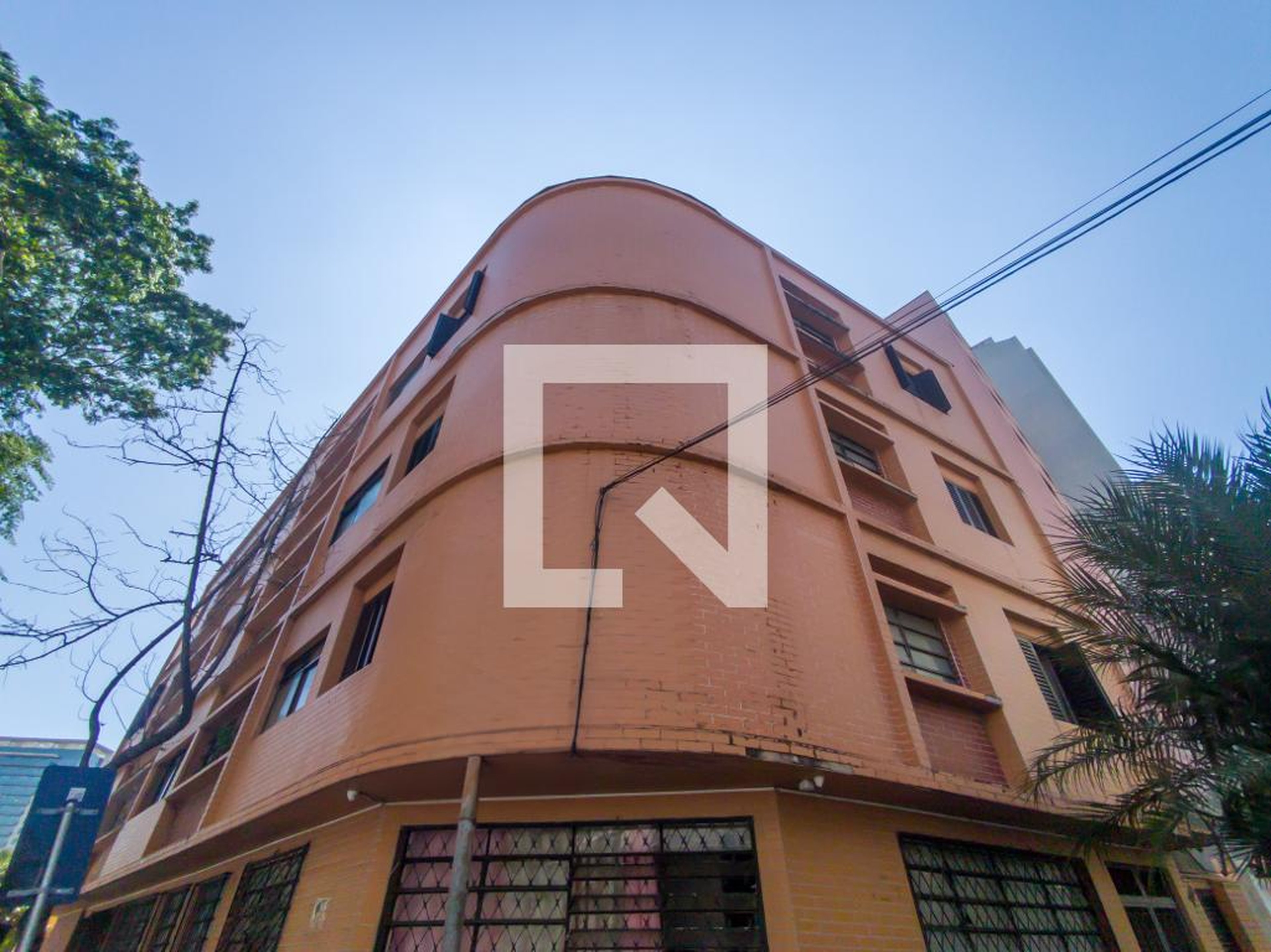 Fachada do Prédio Condomínio em Rua Padre Antônio Tomás, 201