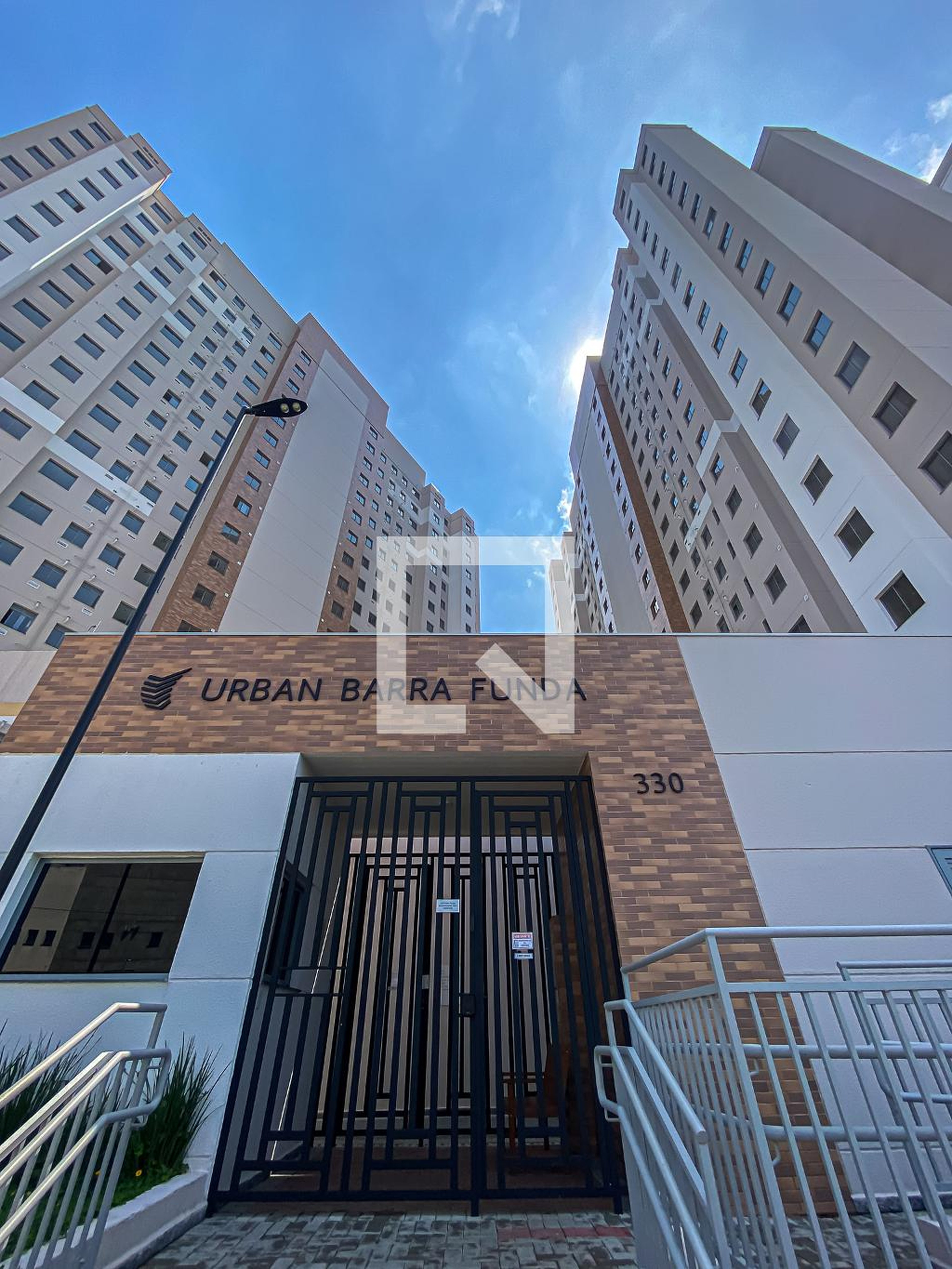 Fachada Condomínio em Rua Doutor Bento Teobaldo Ferraz, 1104