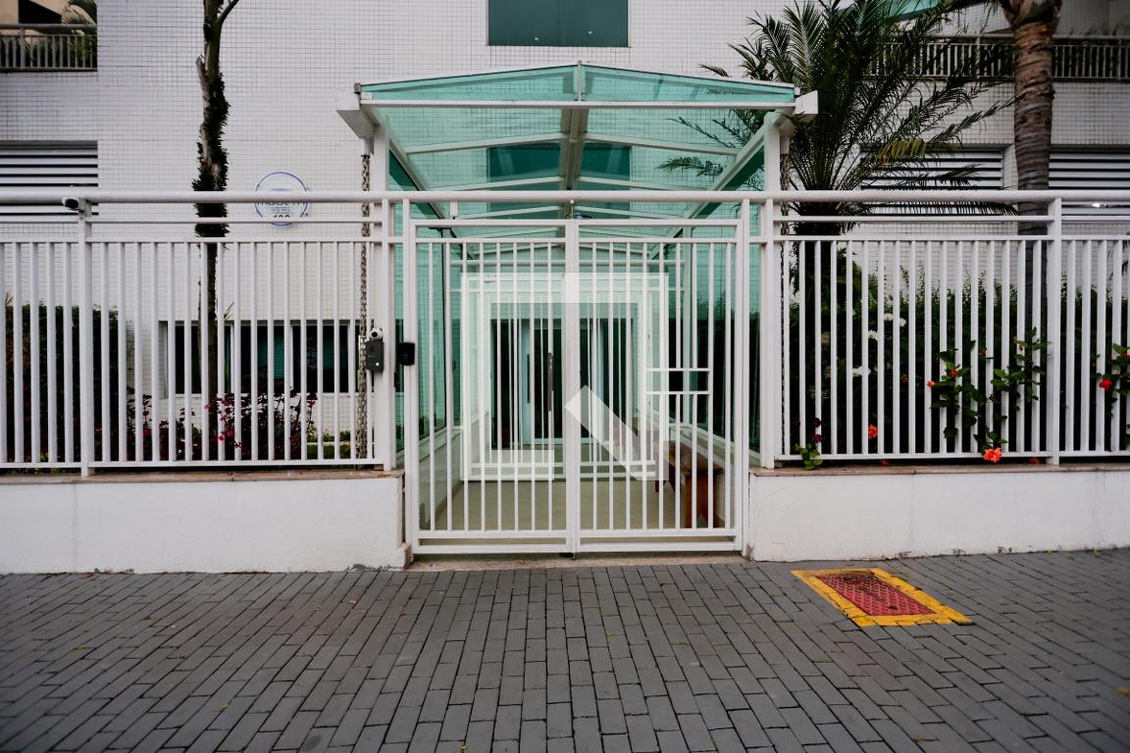 Fachada do condomínio Edifício Modern Home