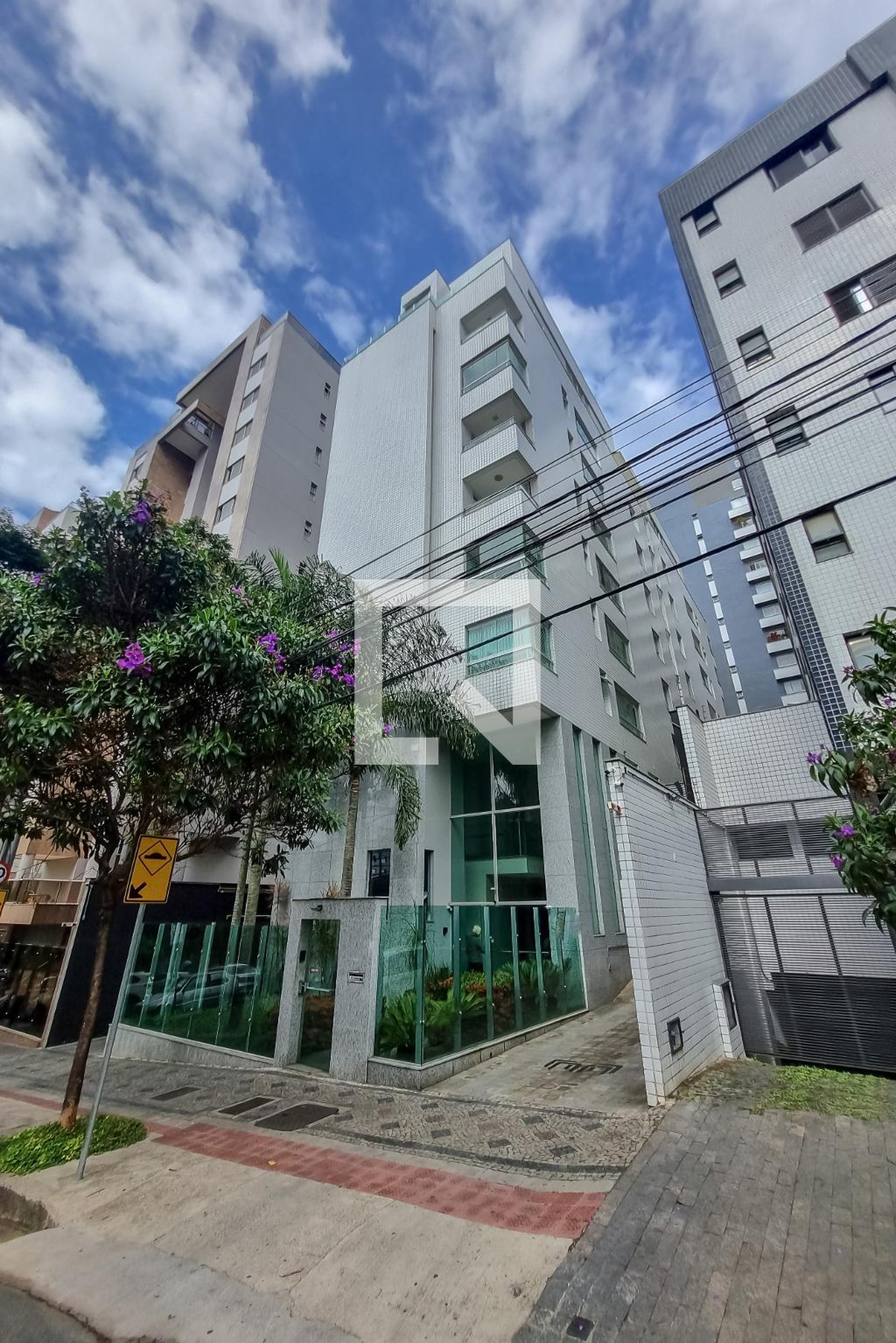 Fachada Edifício Célia Ballesteros