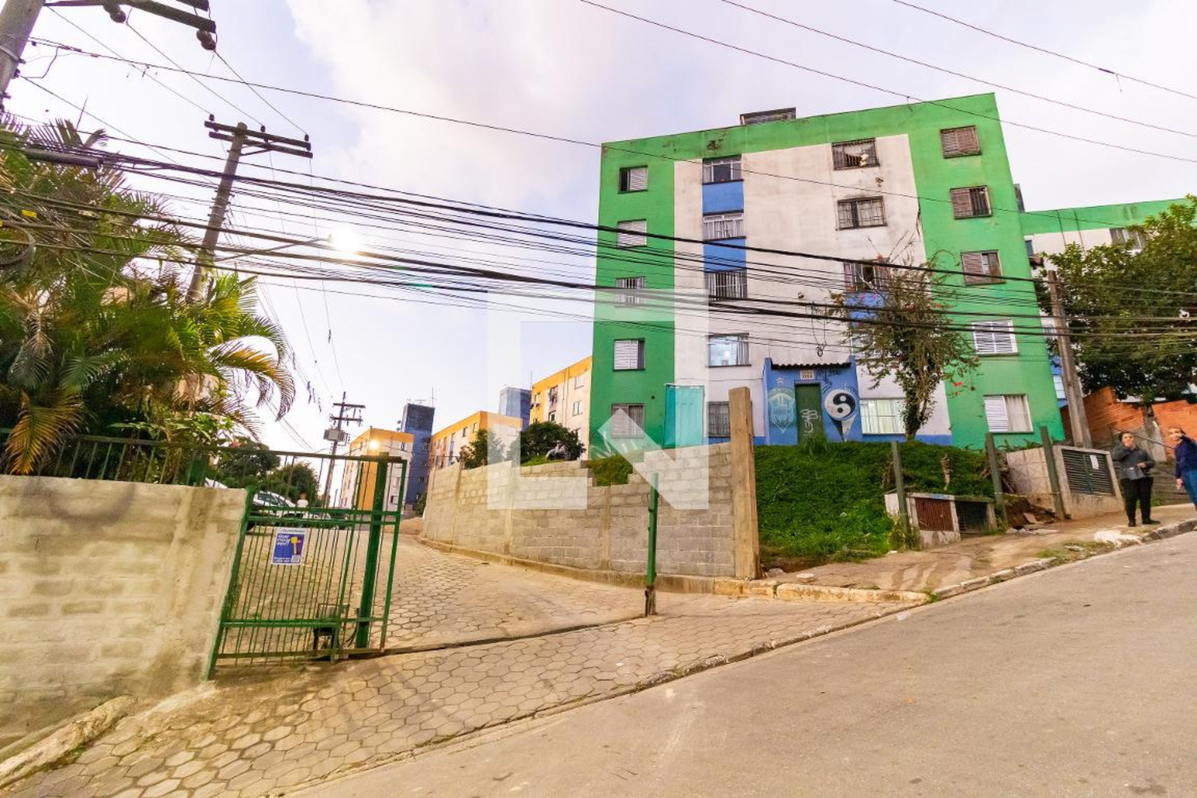Fachada Condomínio Conjunto Habitacional Garagem