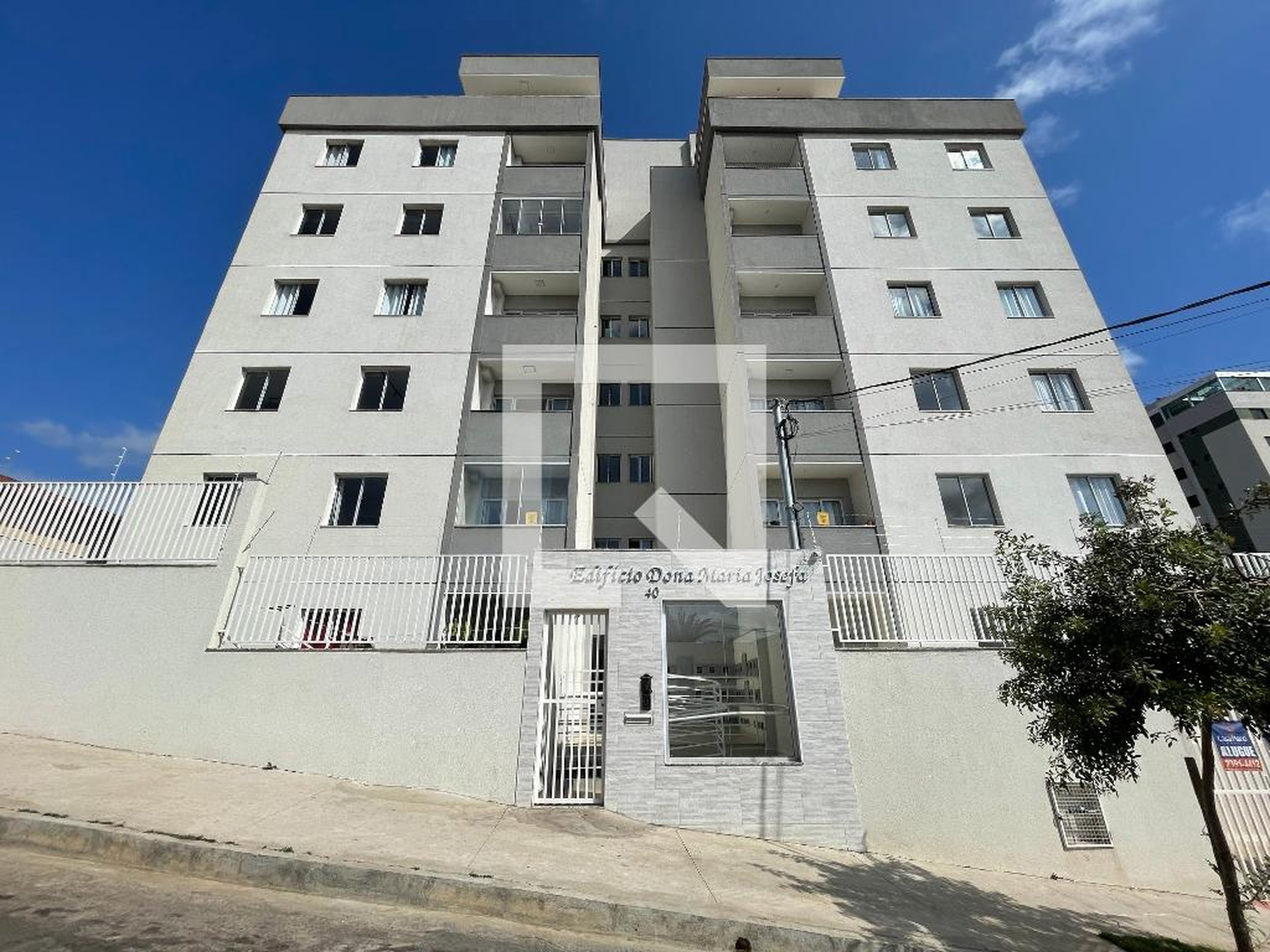 Fachada do Prédio Condomínio em Rua Maria do Carmo, 40