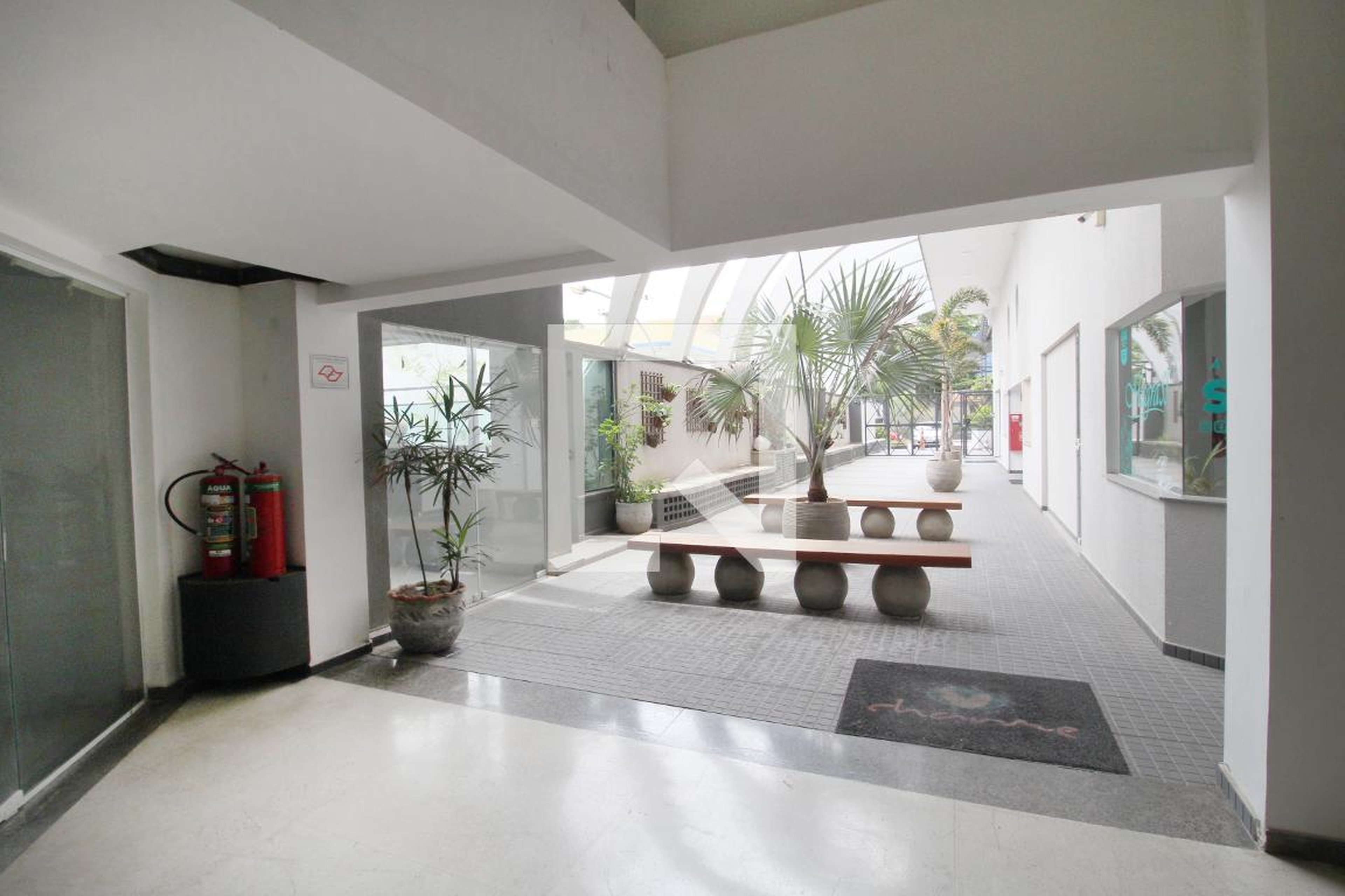 Hall de entrada - Edifício Charme