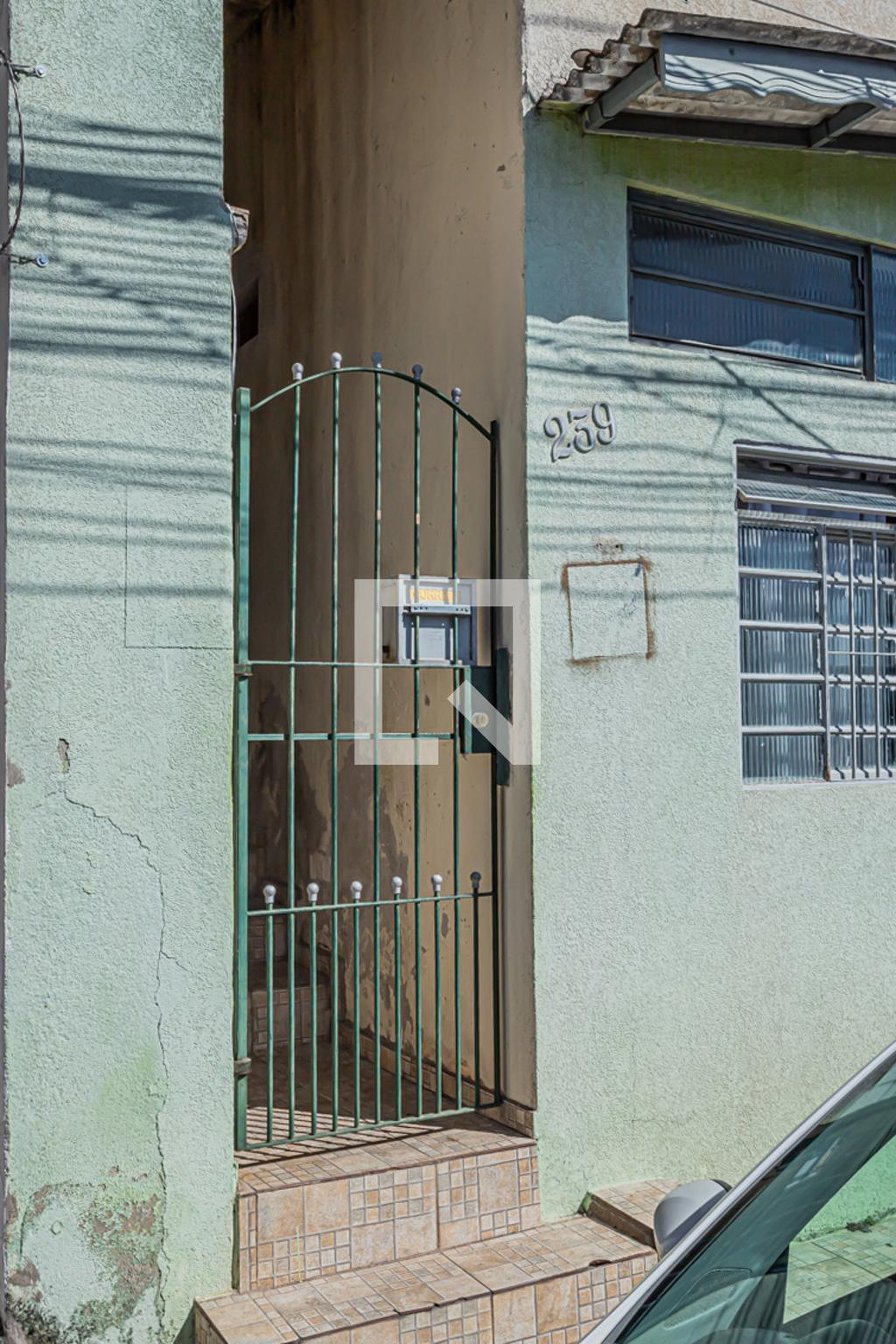 Fachada Condomínio em R. Santo Antônio da Platina, 239