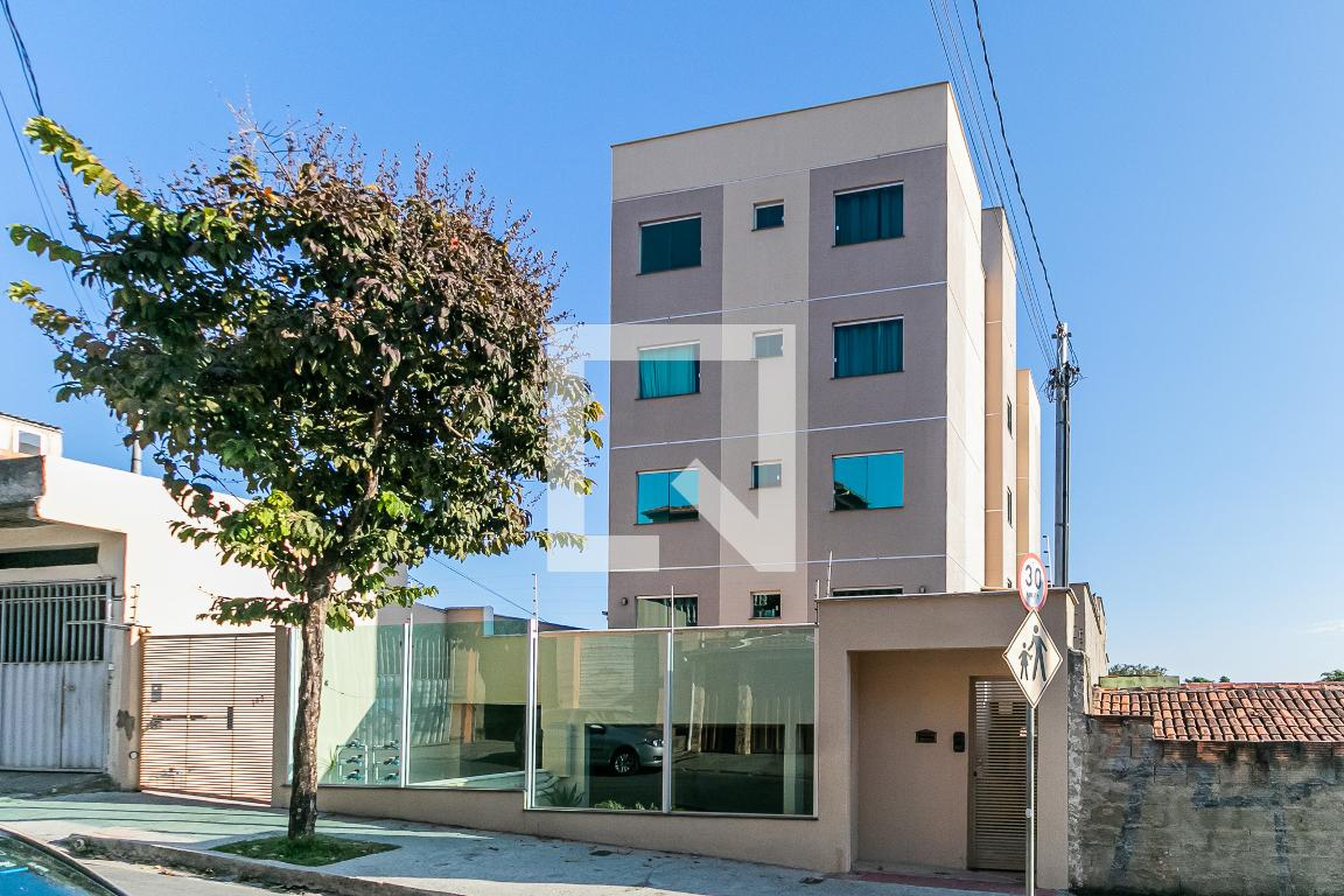 Fachada Condomínio Nelson Hungria