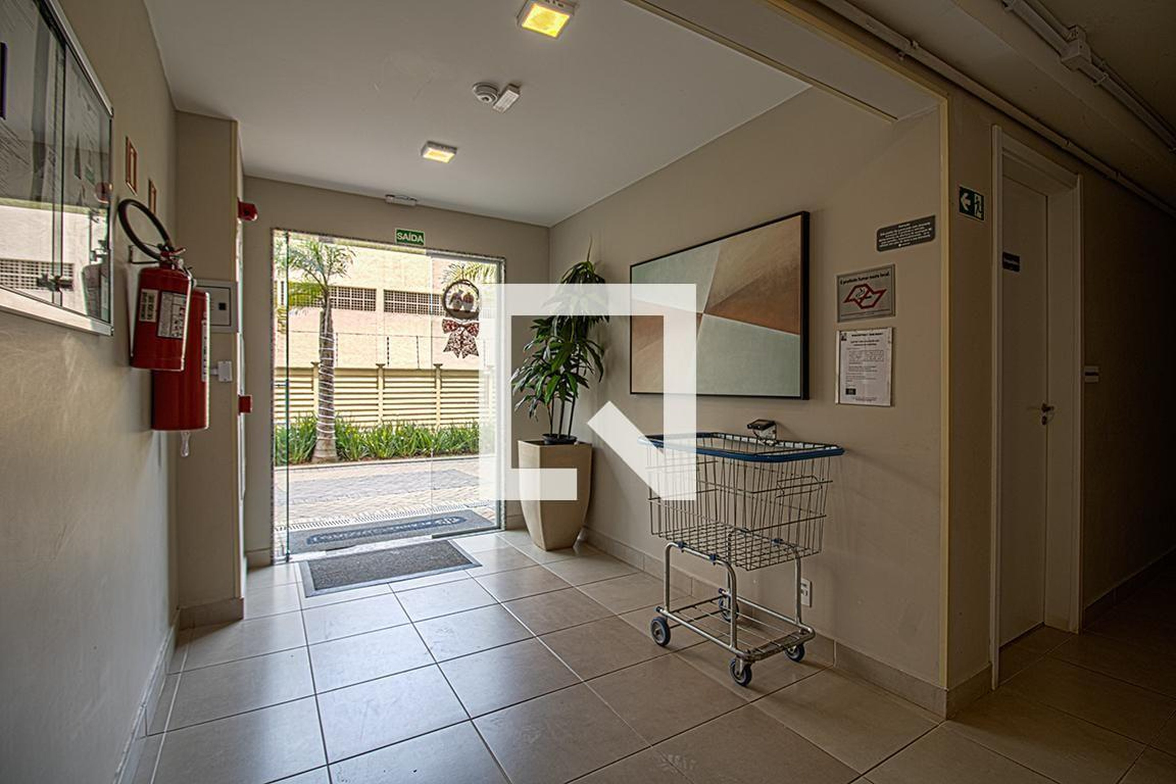 Hall de Entrada - Ourives 1