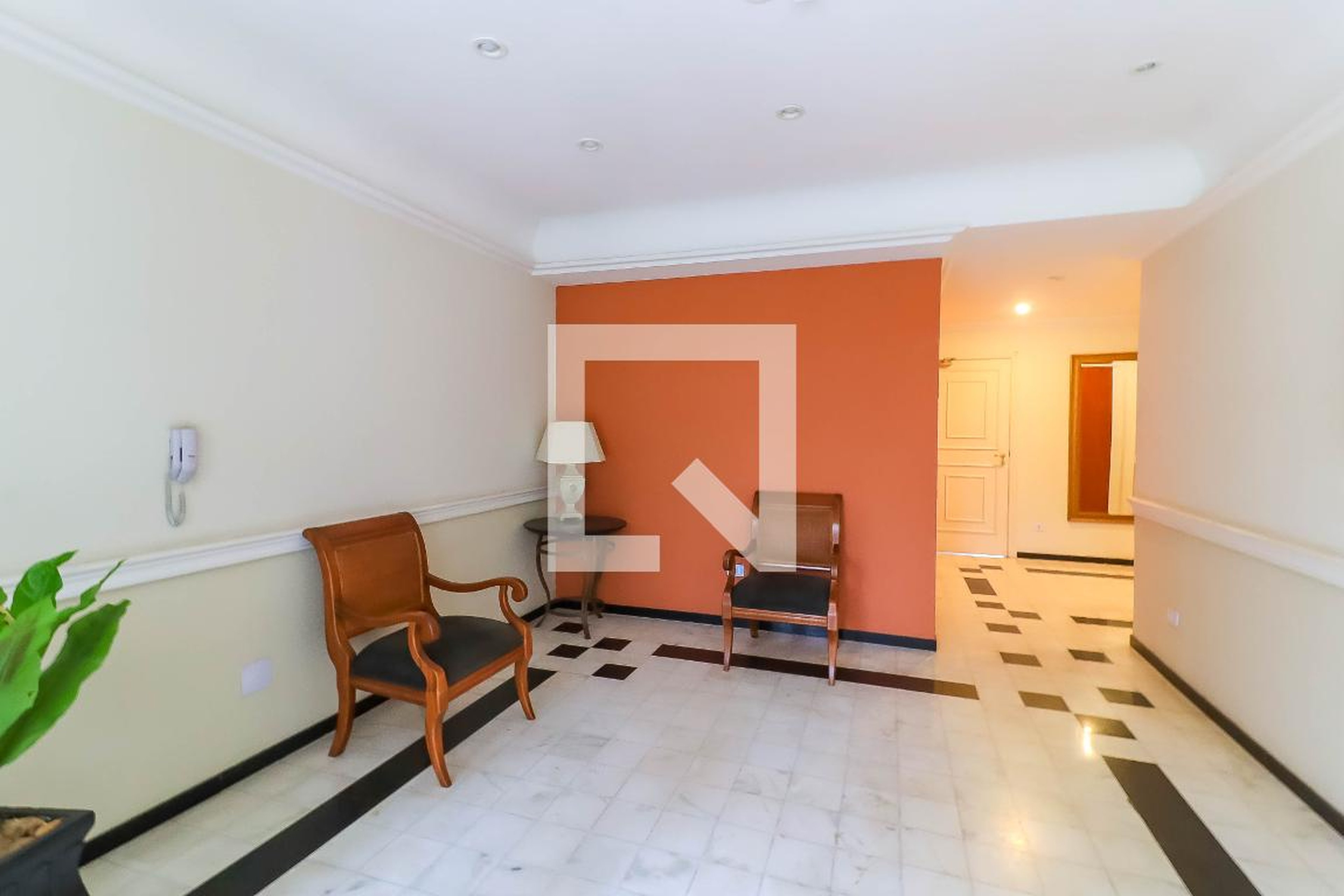 Hall - Palazzo Romano