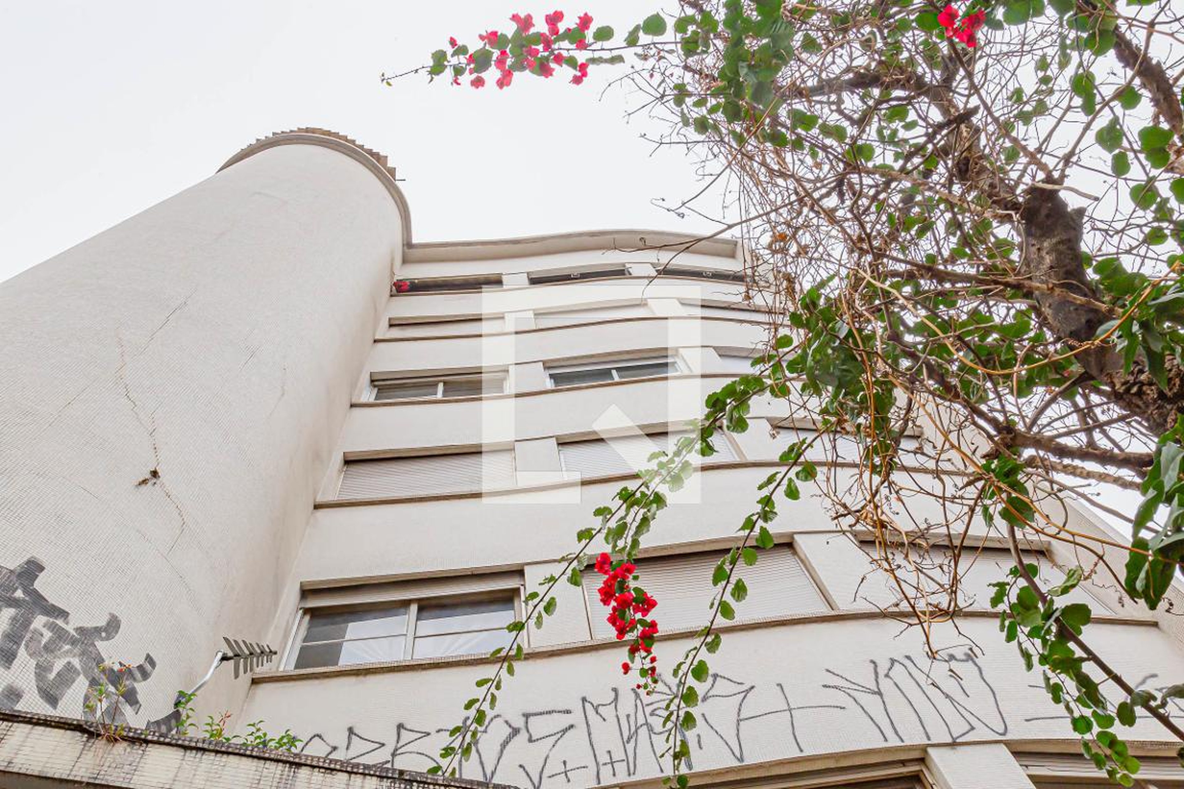 Fachada do Prédio Condomínio em Rua Santo Antônio, 503