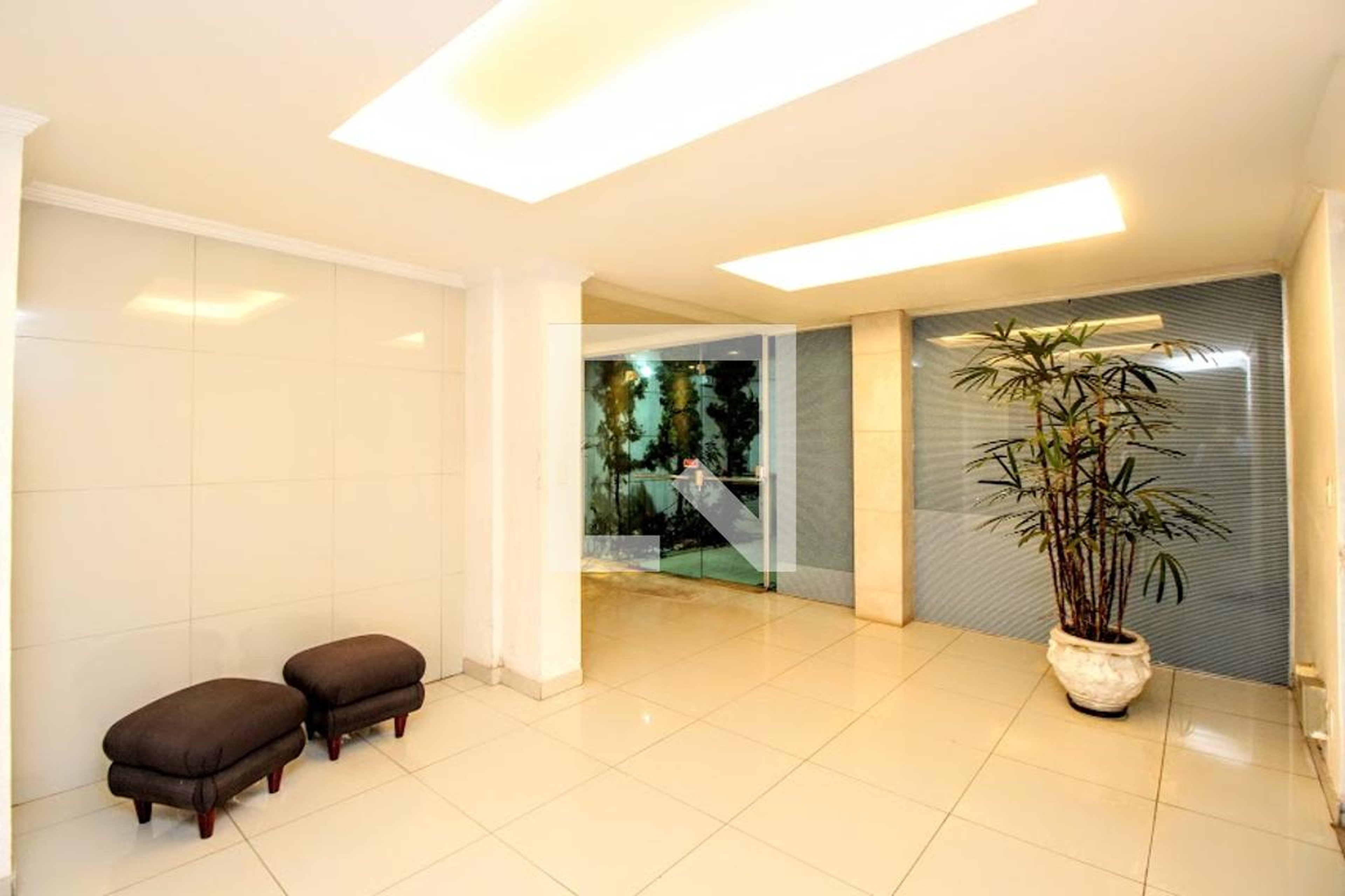 Hall Edifício Jardim dos Buritis