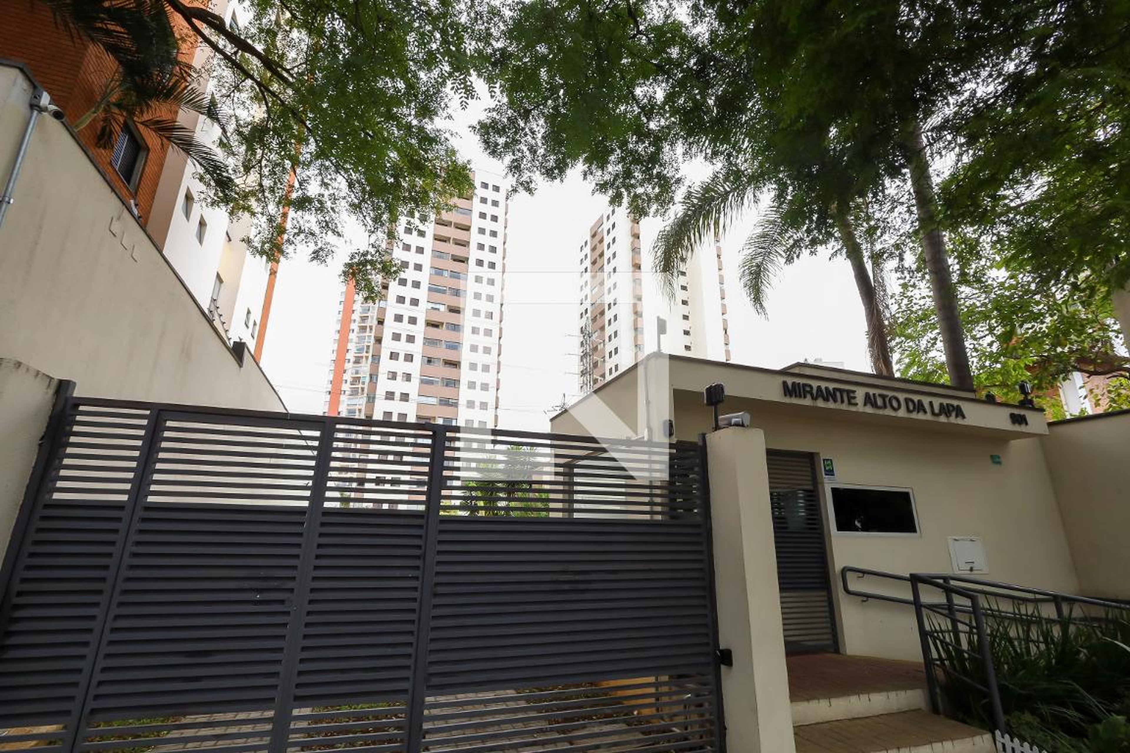 Fachada do Prédio Condomínio Mirante Alto da Lapa