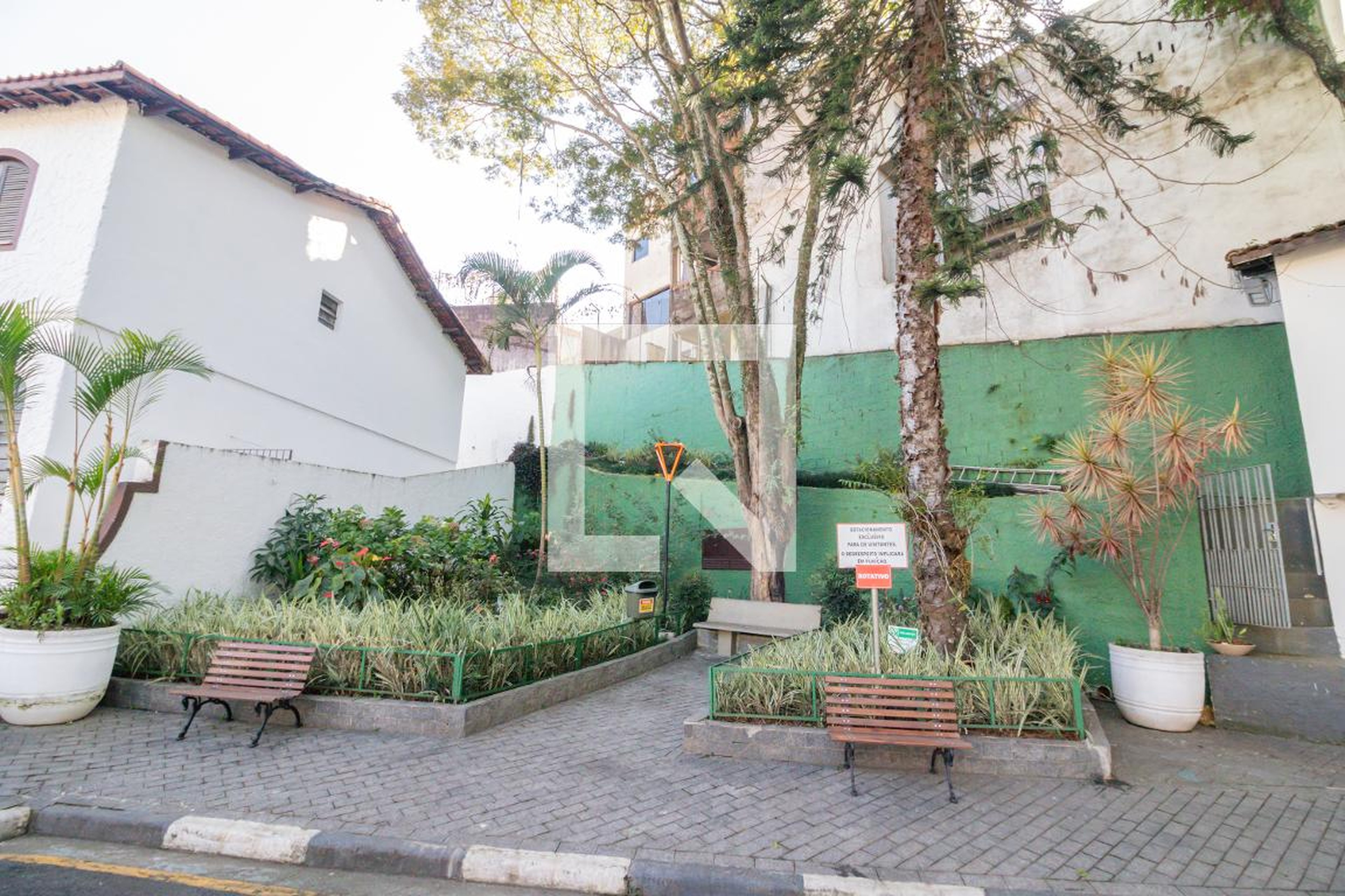 Condomínio - Conjunto Residencial Imperio II