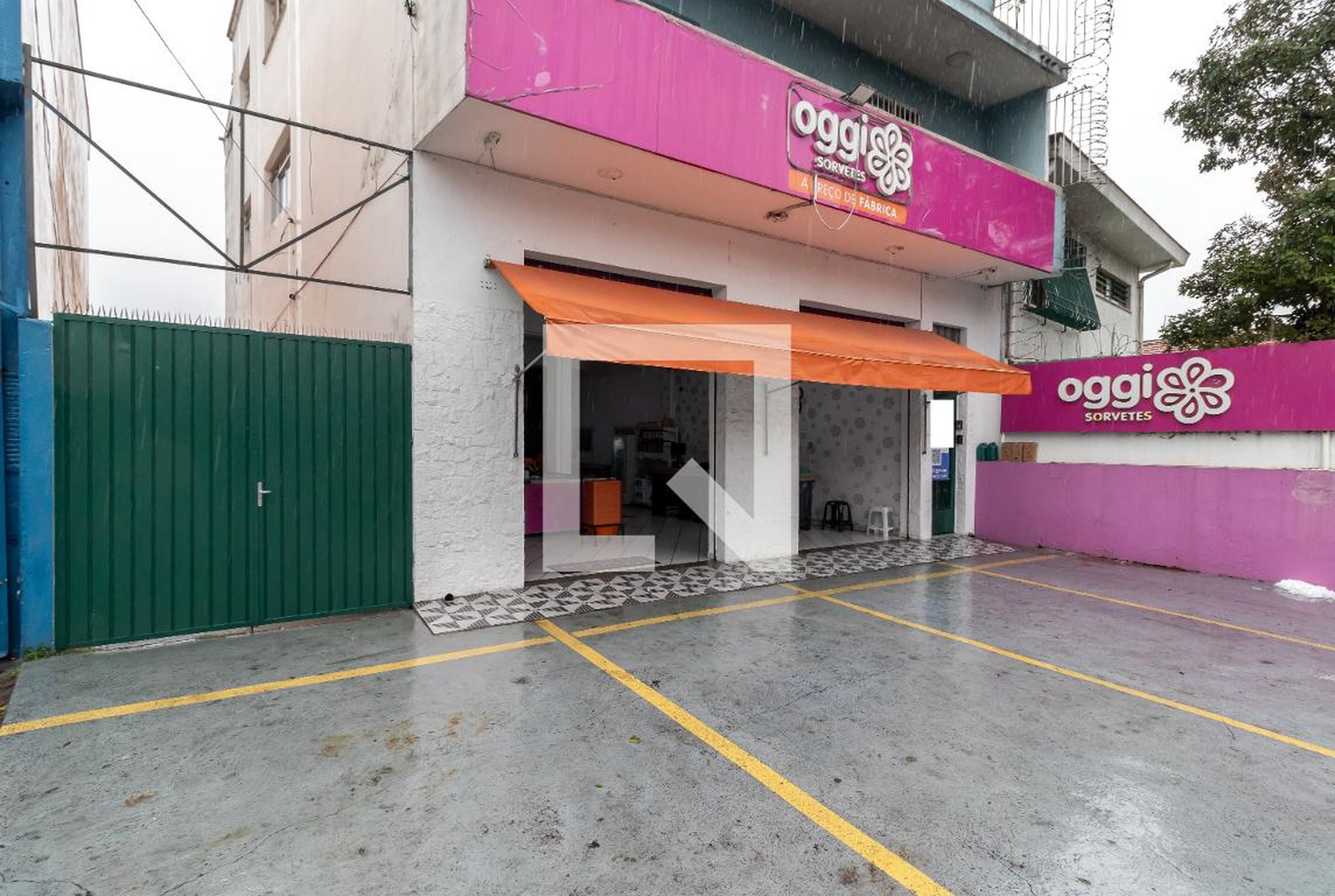 Fachada Condomínio em Rua Epaminondas Melo do Amaral, 2696